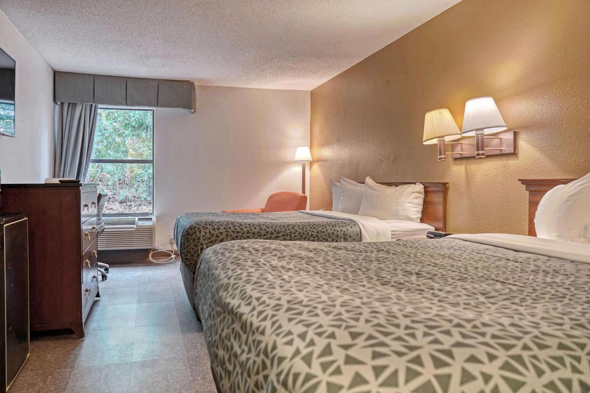 Americas Best Value Inn Raleigh photo 47