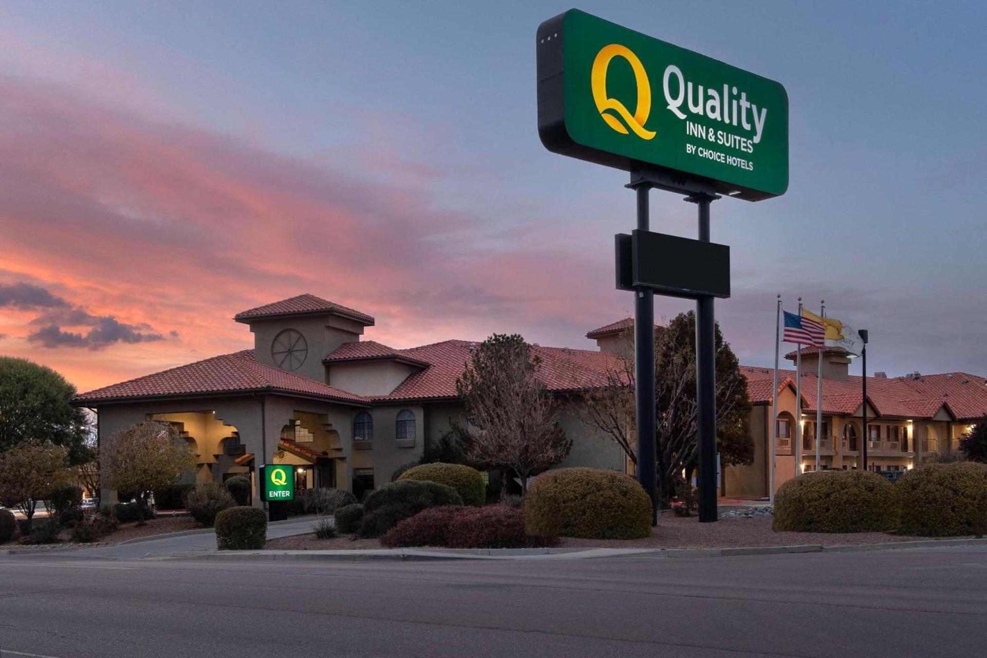 Quality Inn & Suites Gallup I-40 Exit 20 — hotel in Gallup