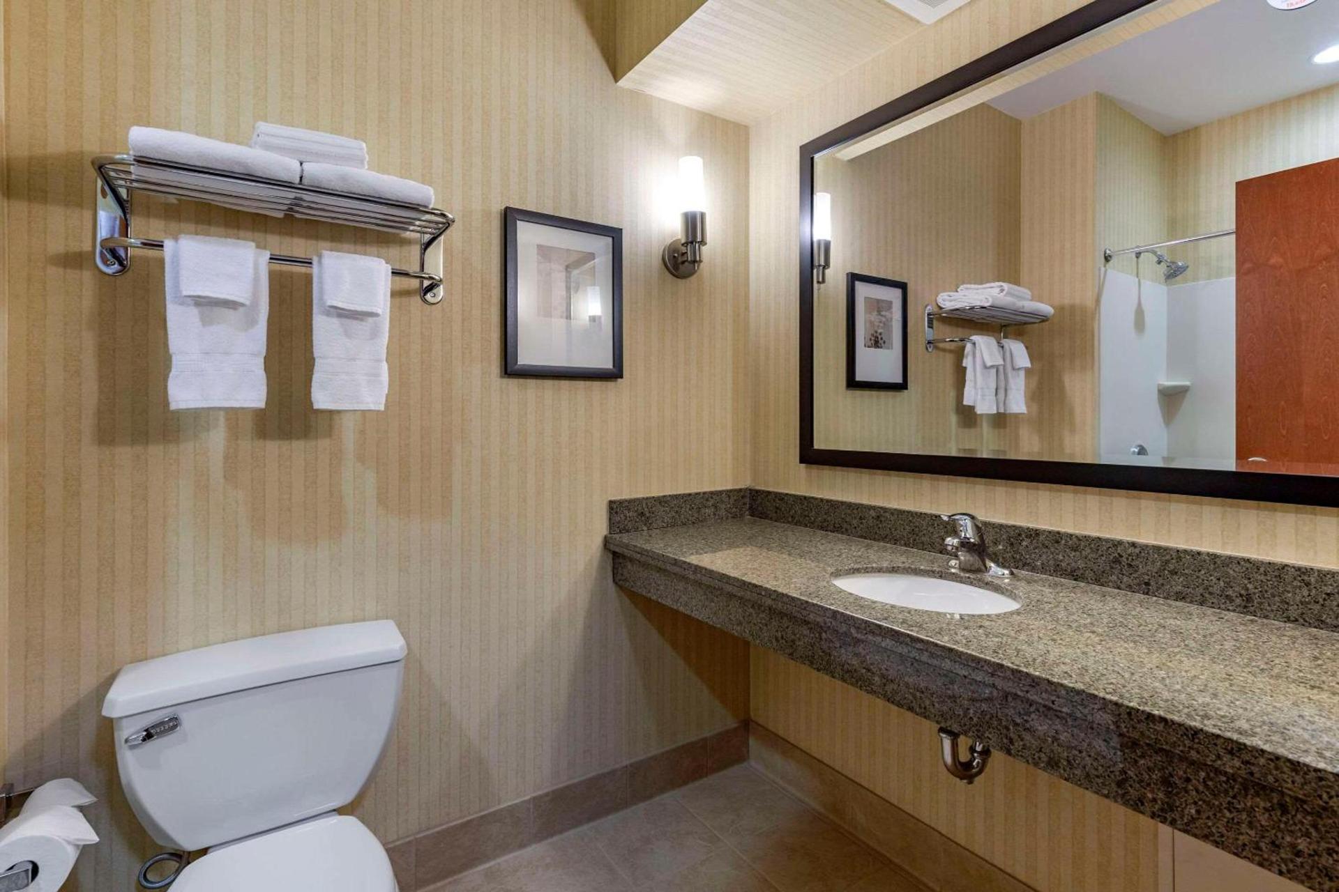 Comfort Inn & Suites Gateway to Glacier National Park photo 29