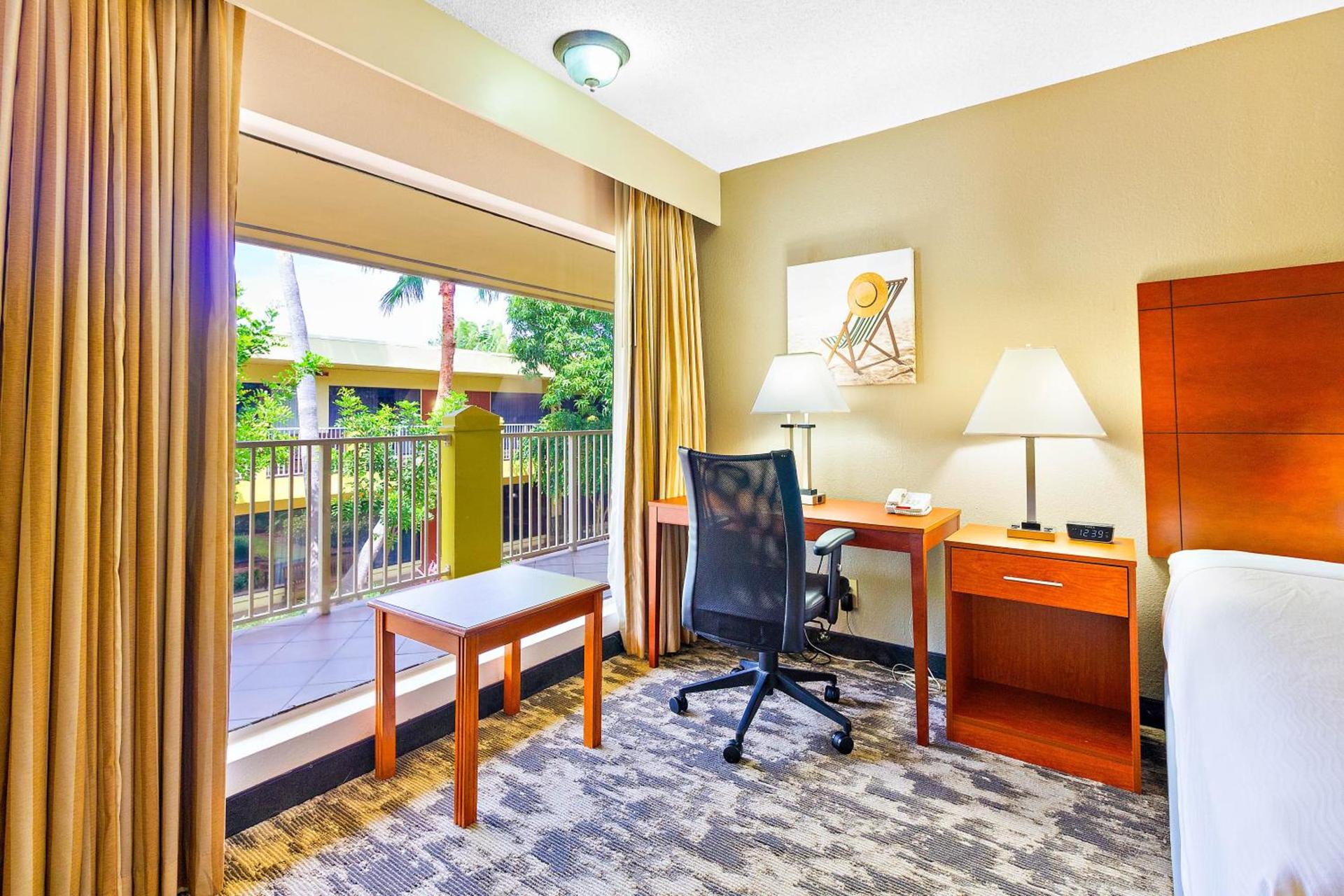 Oasis Boca Raton photo 37