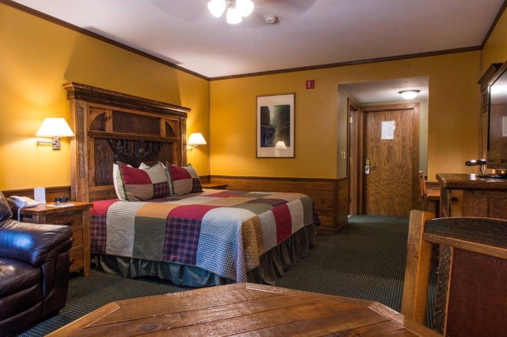 Starved Rock Lodge photo 2