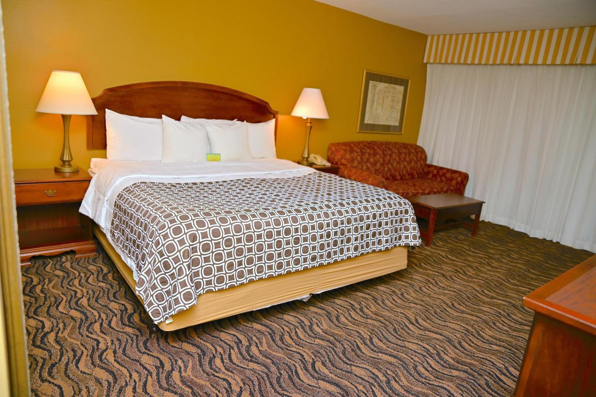 MCM Elegante Hotel & Suites Lubbock photo 14