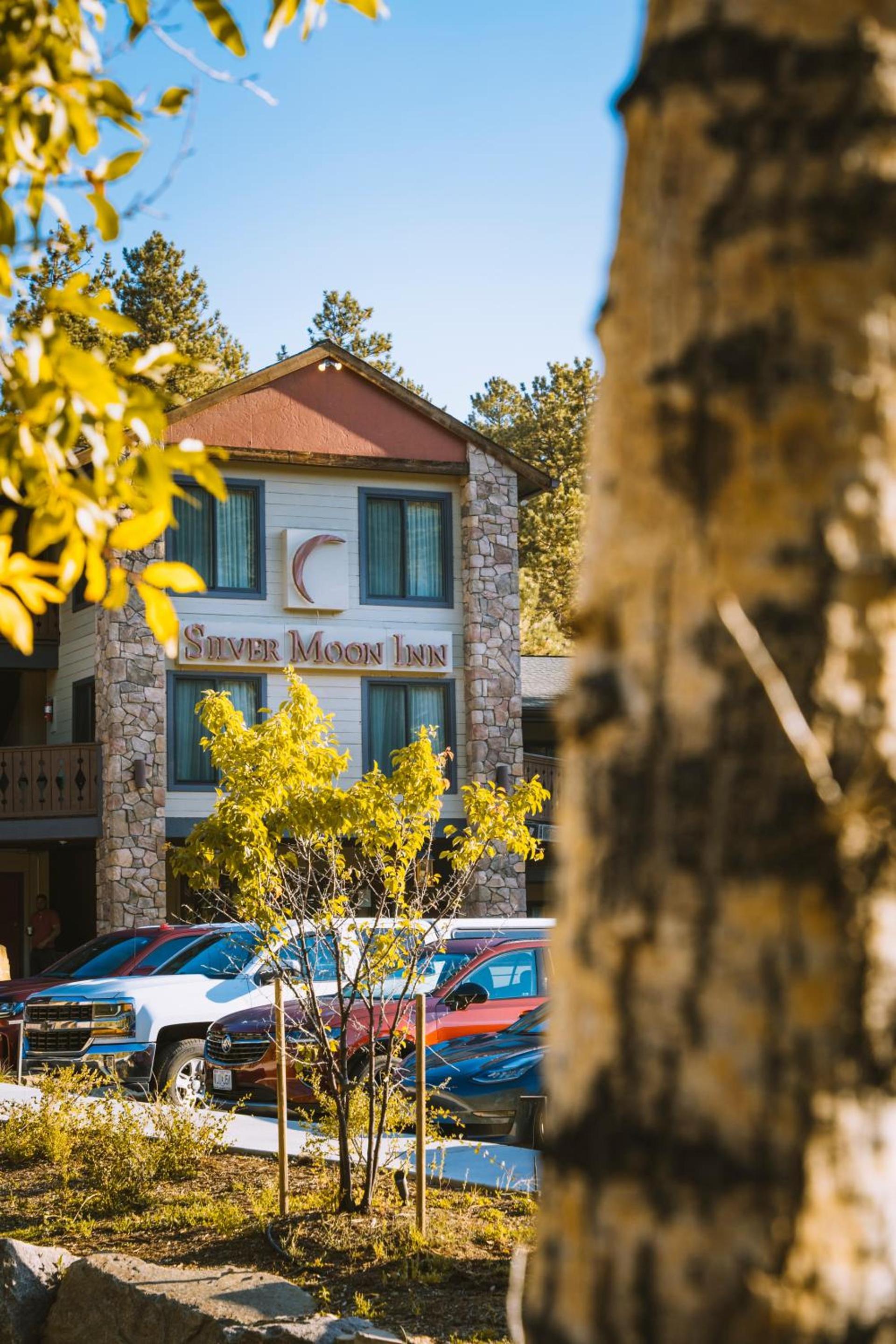Silver Moon Inn photo 10