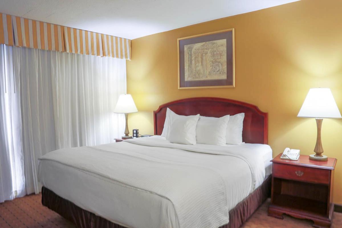 MCM Elegante Hotel & Suites Lubbock photo 42