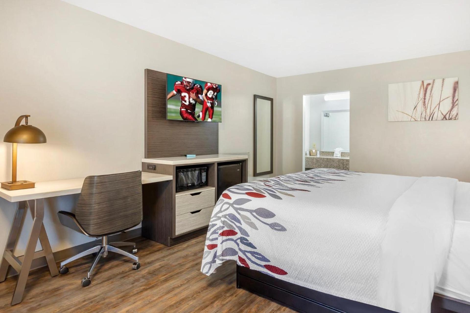 Red Roof Inn Dunn photo 6