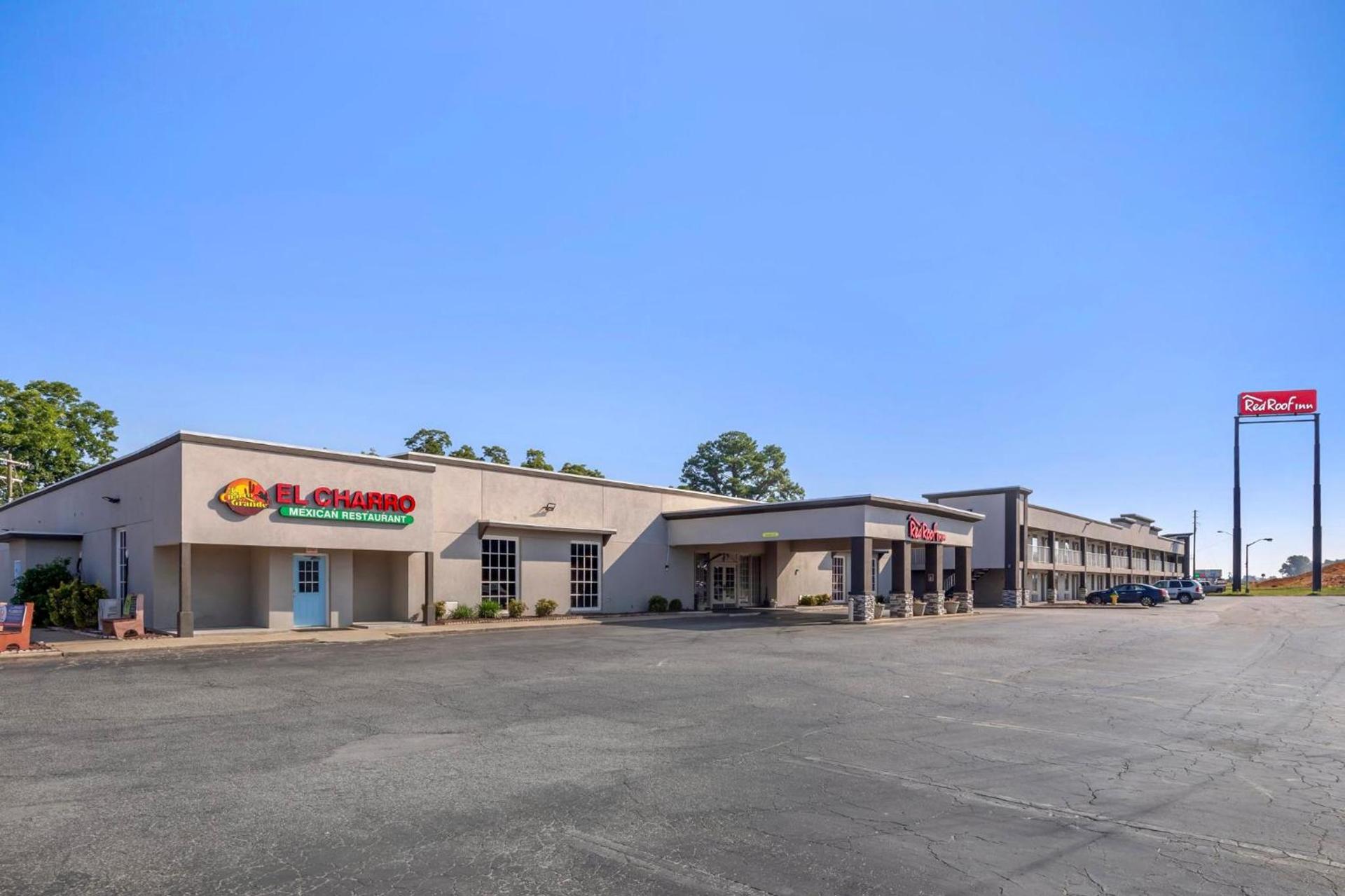 Red Roof Inn Dunn photo 33