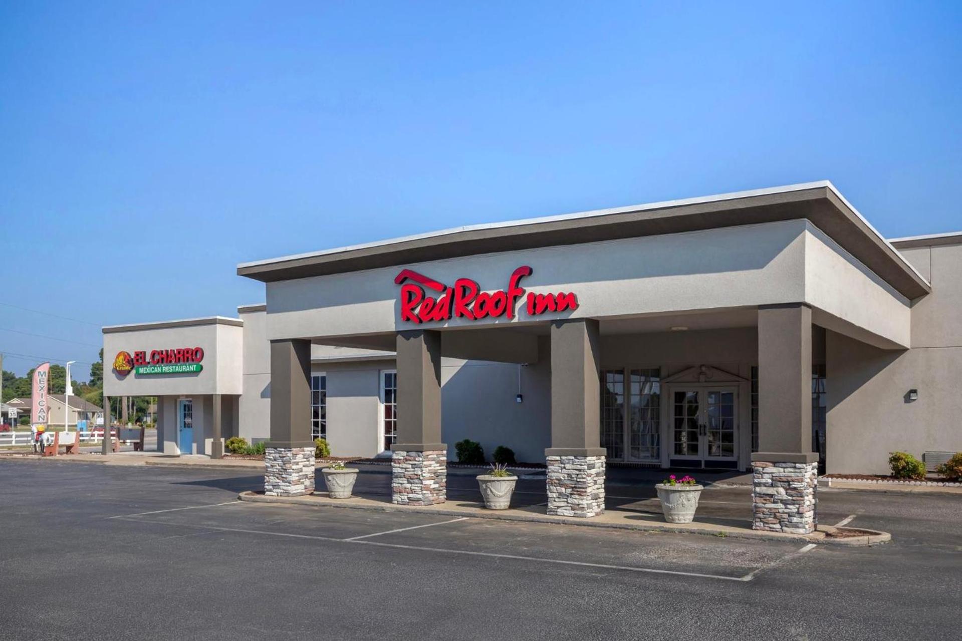 Red Roof Inn Dunn photo 30