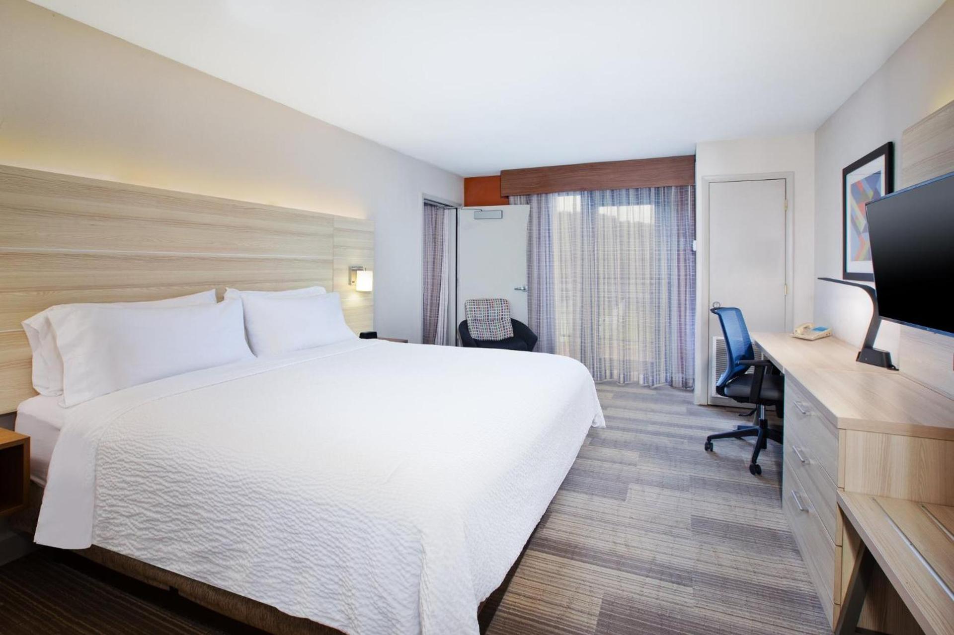 Holiday Inn Express Hotel & Suites Athens by IHG photo 37