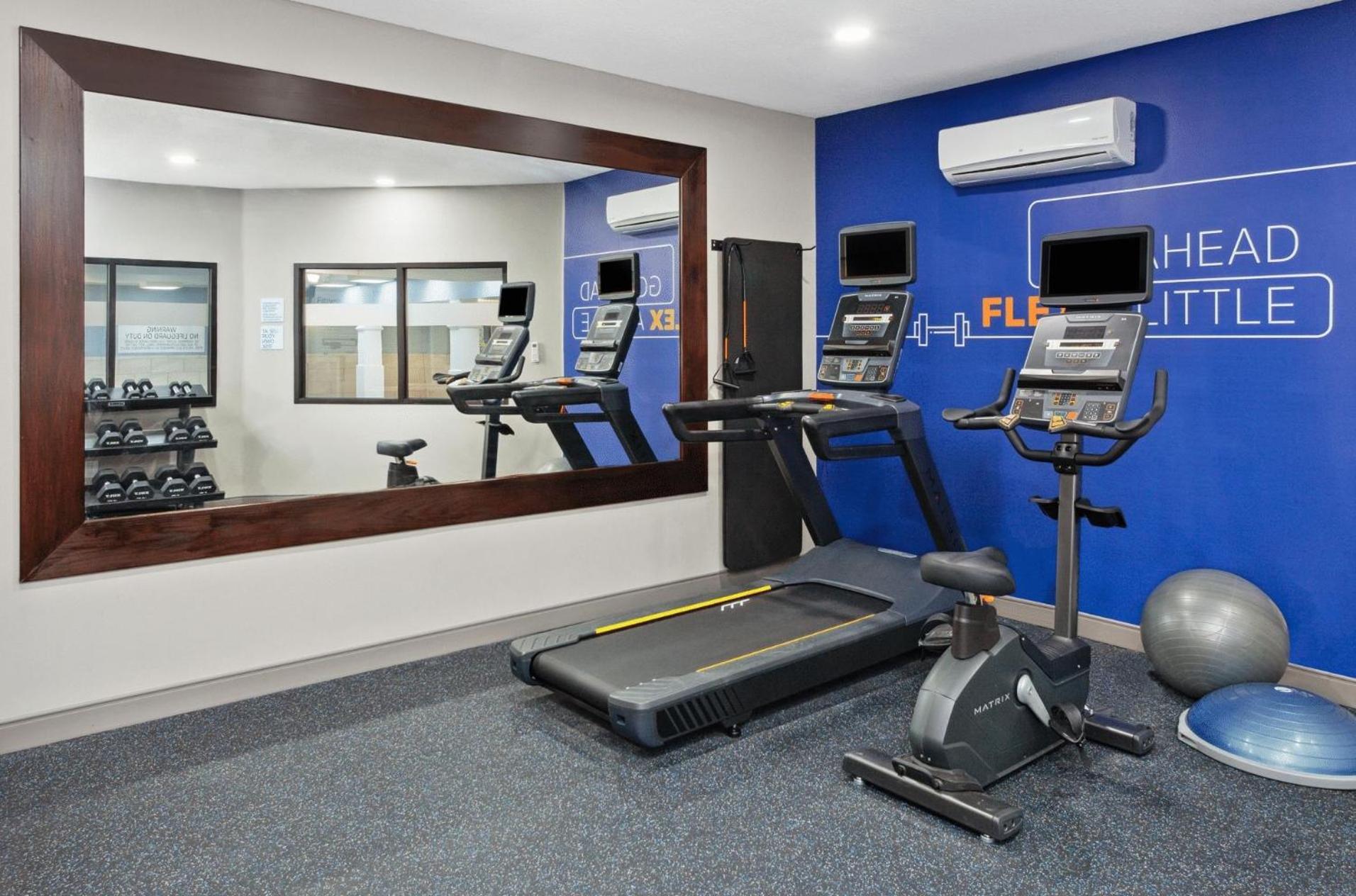 Holiday Inn Express Fremont by IHG photo 34