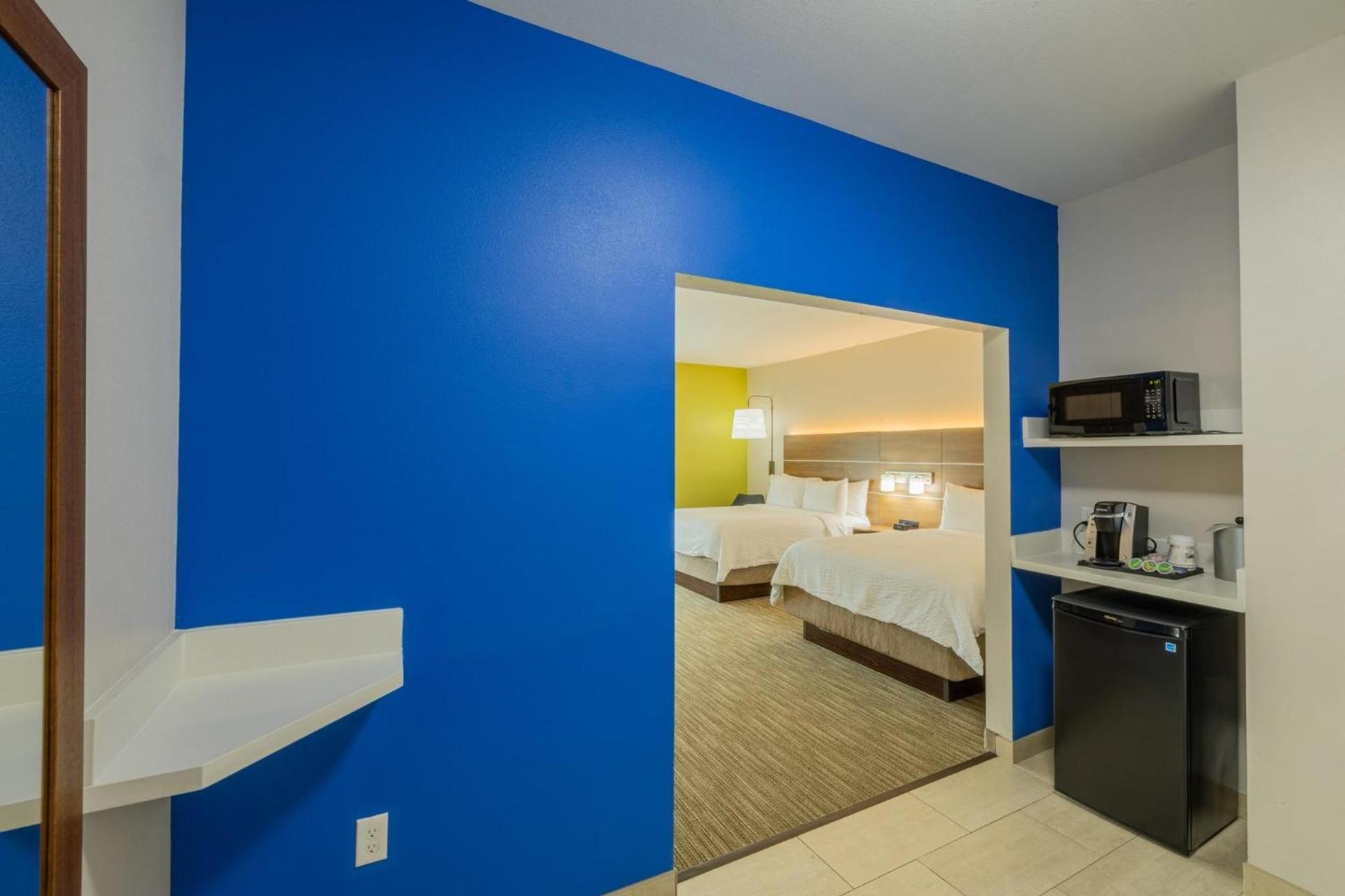 Holiday Inn Express & Suites Lindale - Tyler by IHG photo 50