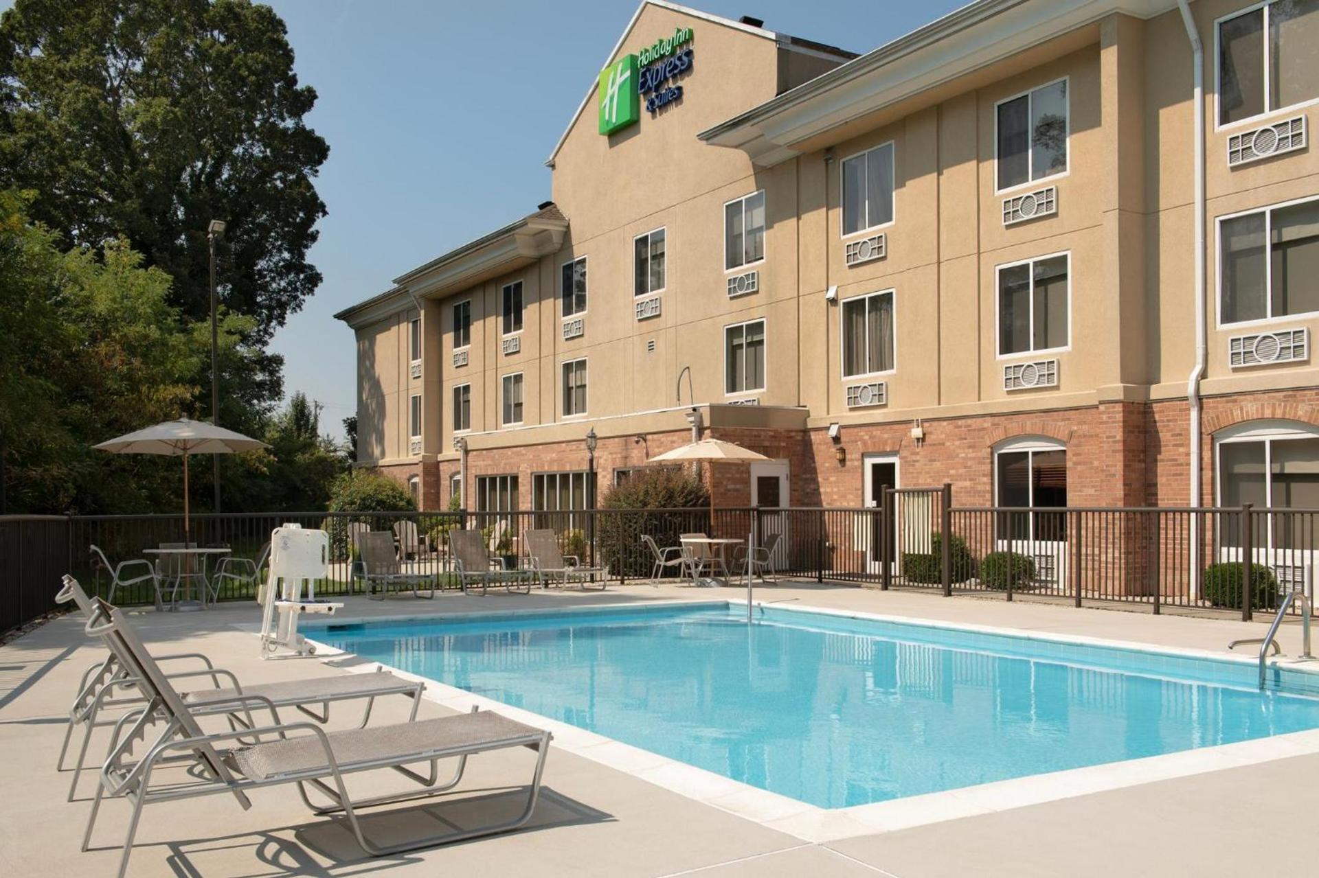 Holiday Inn Express Hotel & Suites High Point South by IHG photo 53