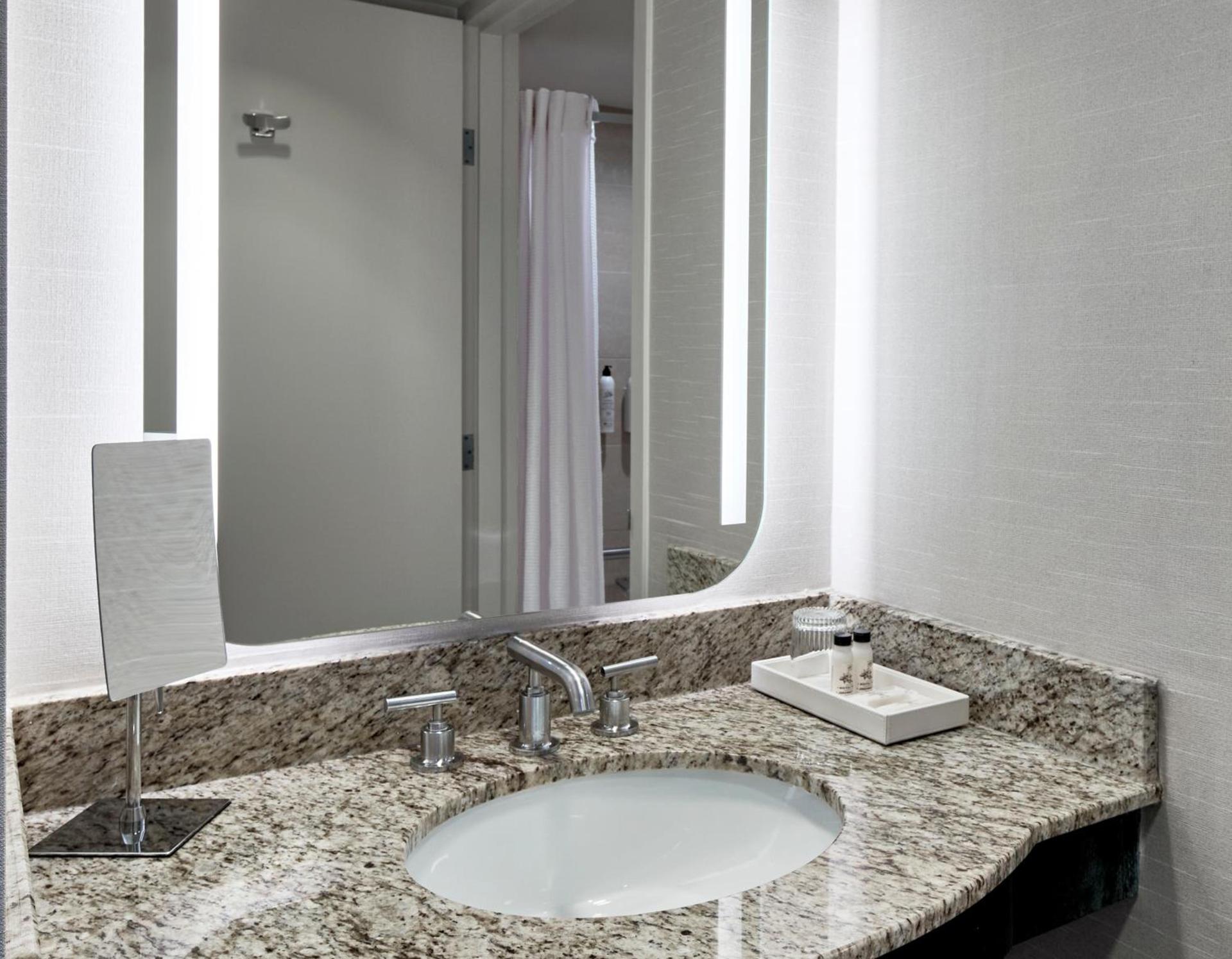Delta Hotels by Marriott Toledo photo 21