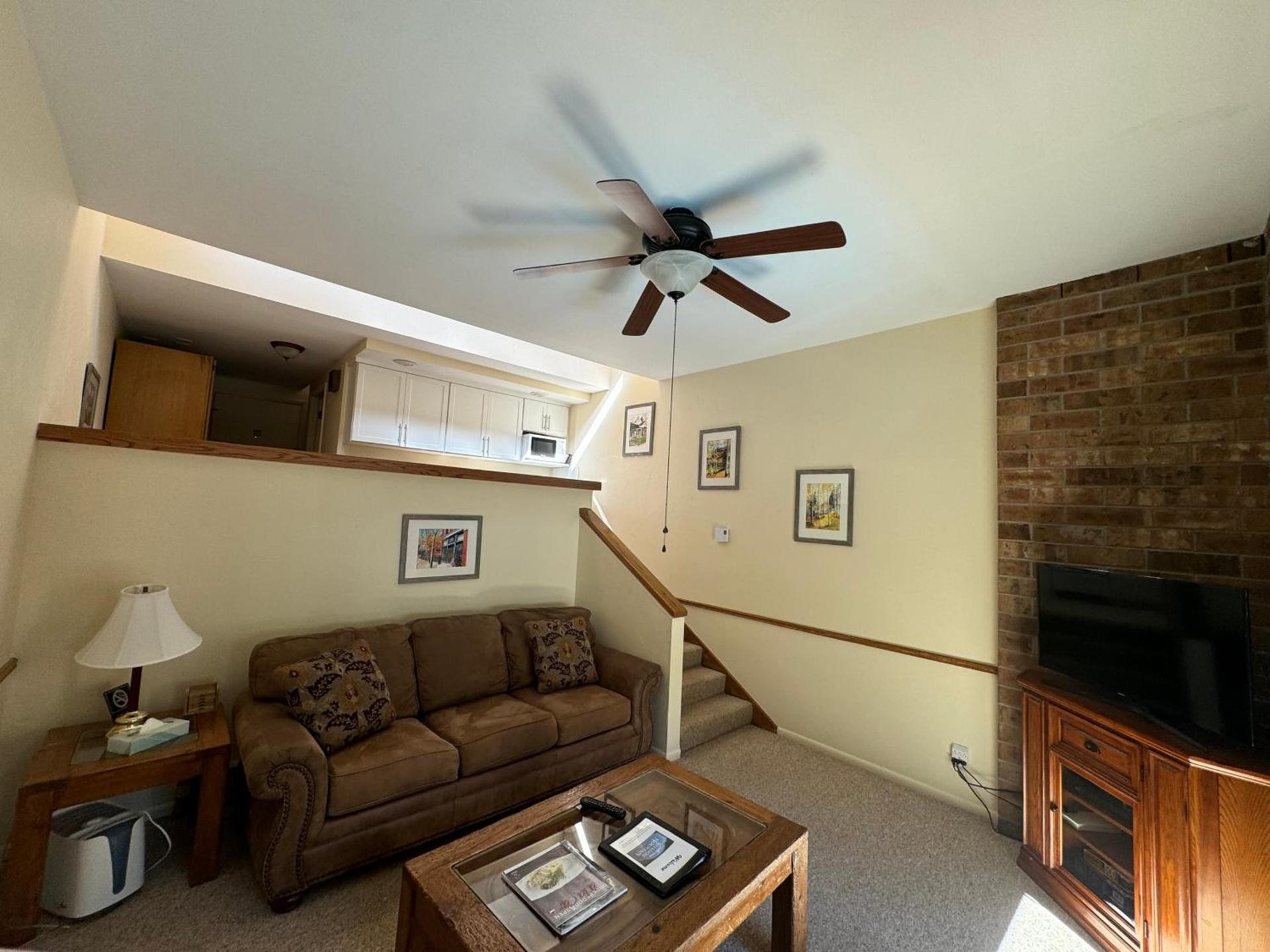 Shadow Mountain Lodge photo 23