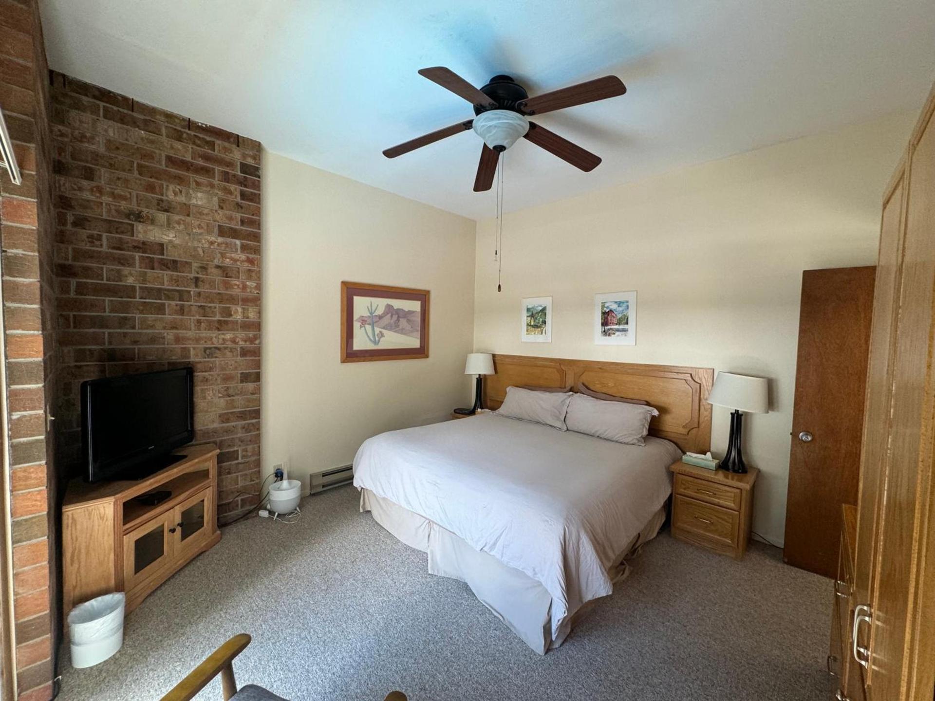 Shadow Mountain Lodge photo 24
