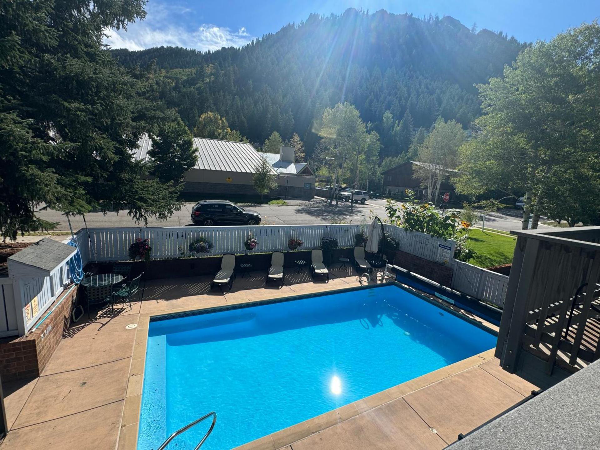 Shadow Mountain Lodge photo 29