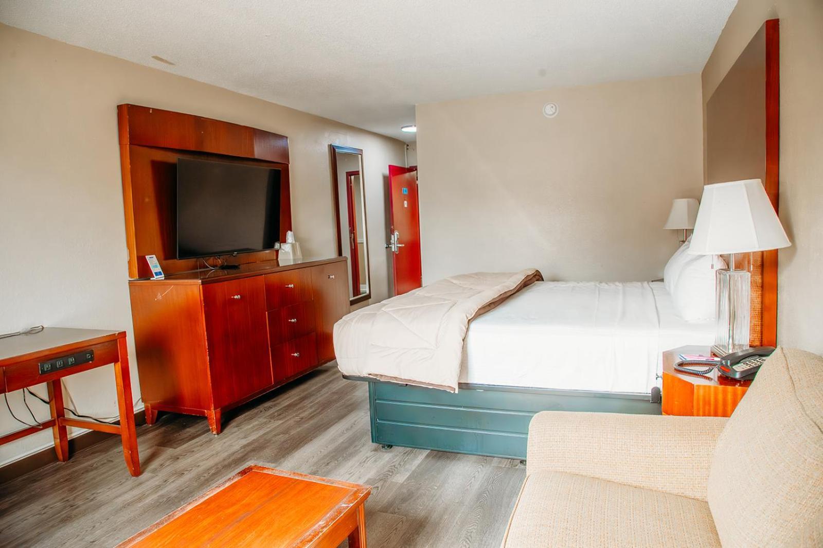Country Garden & Suites photo 3