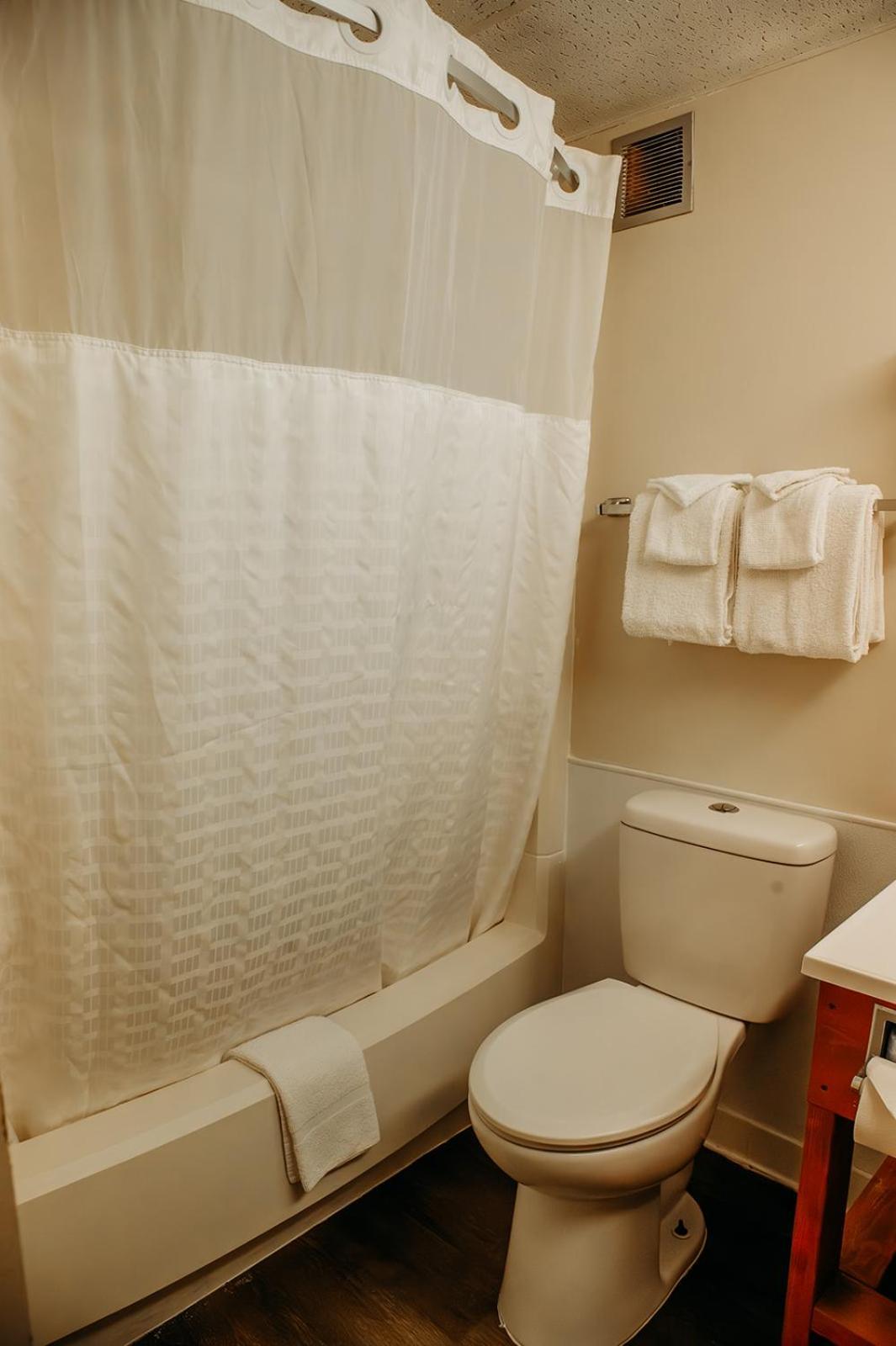 Country Garden & Suites photo 6
