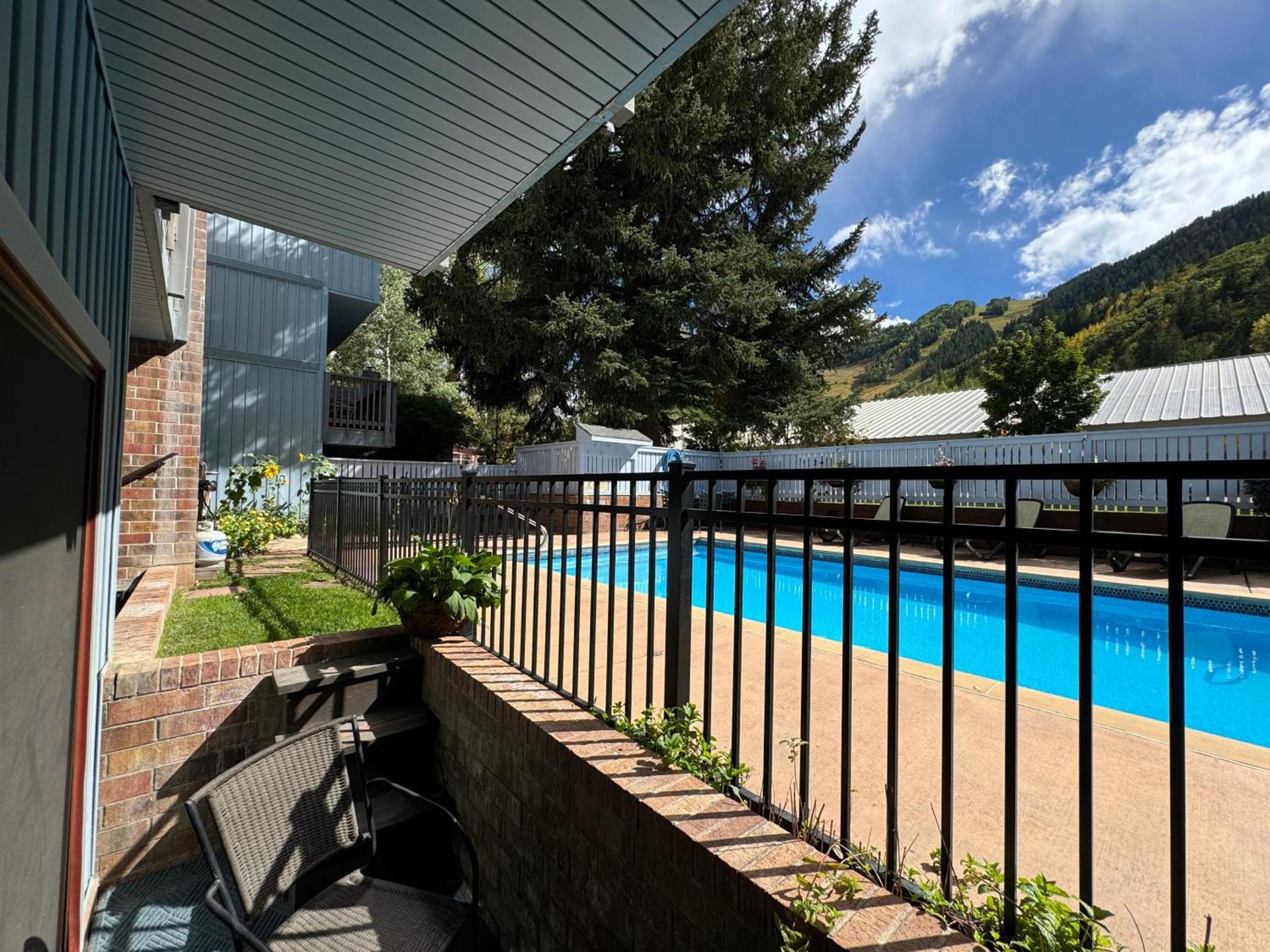 Shadow Mountain Lodge photo 38