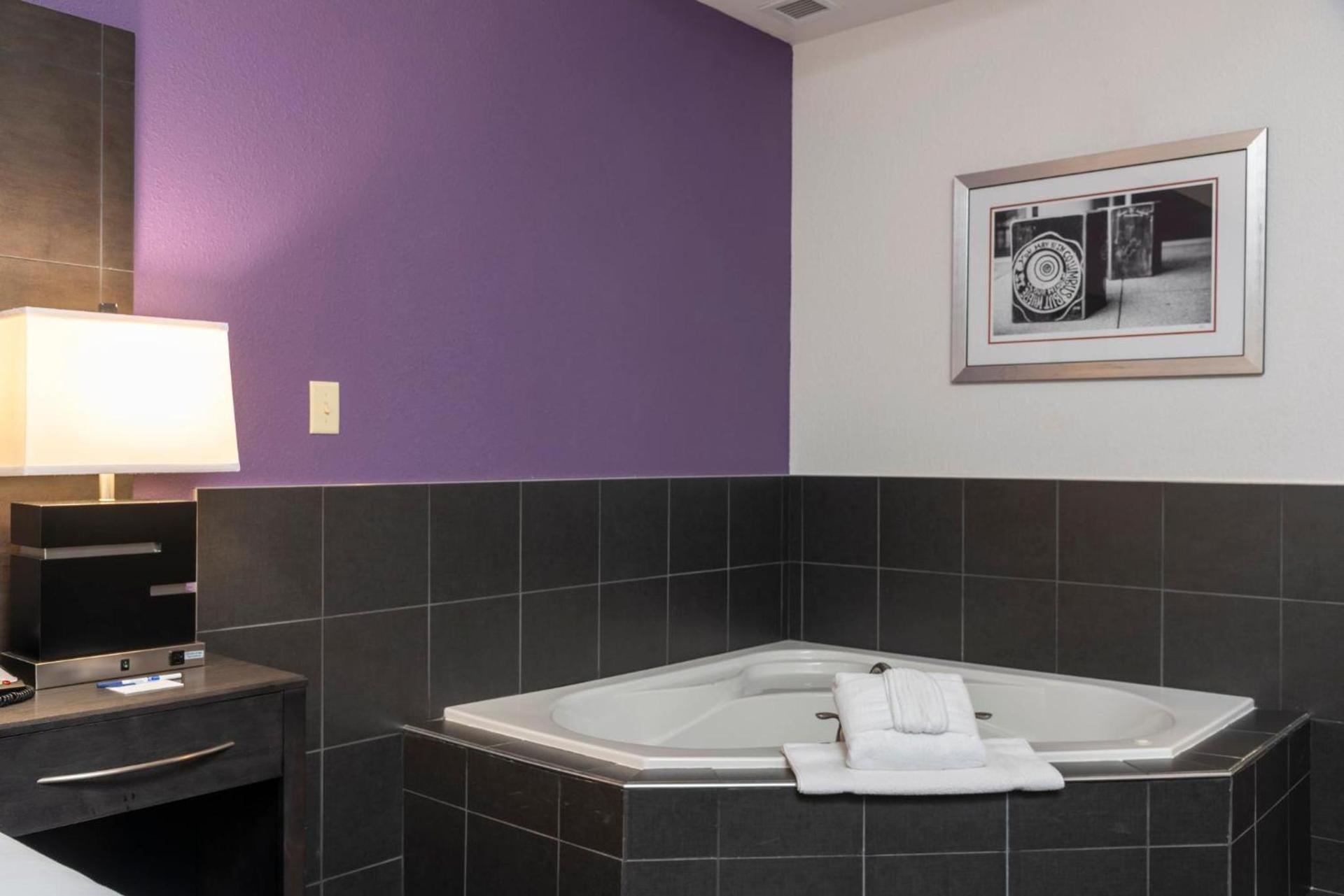 Holiday Inn Express & Suites Columbus - Polaris, an IHG Hotel photo 15