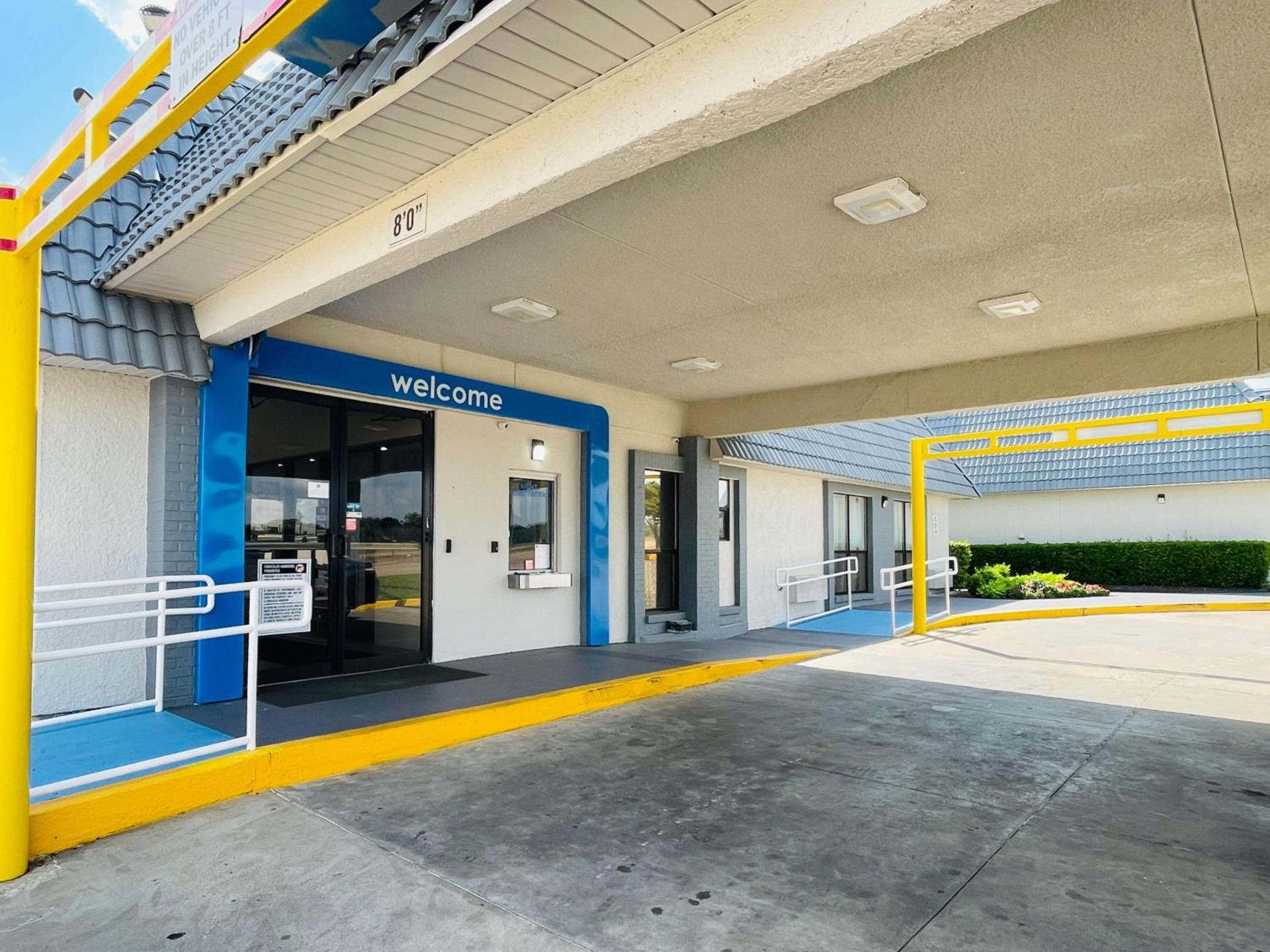 Motel 6-Duncanville, TX - Dallas photo 2