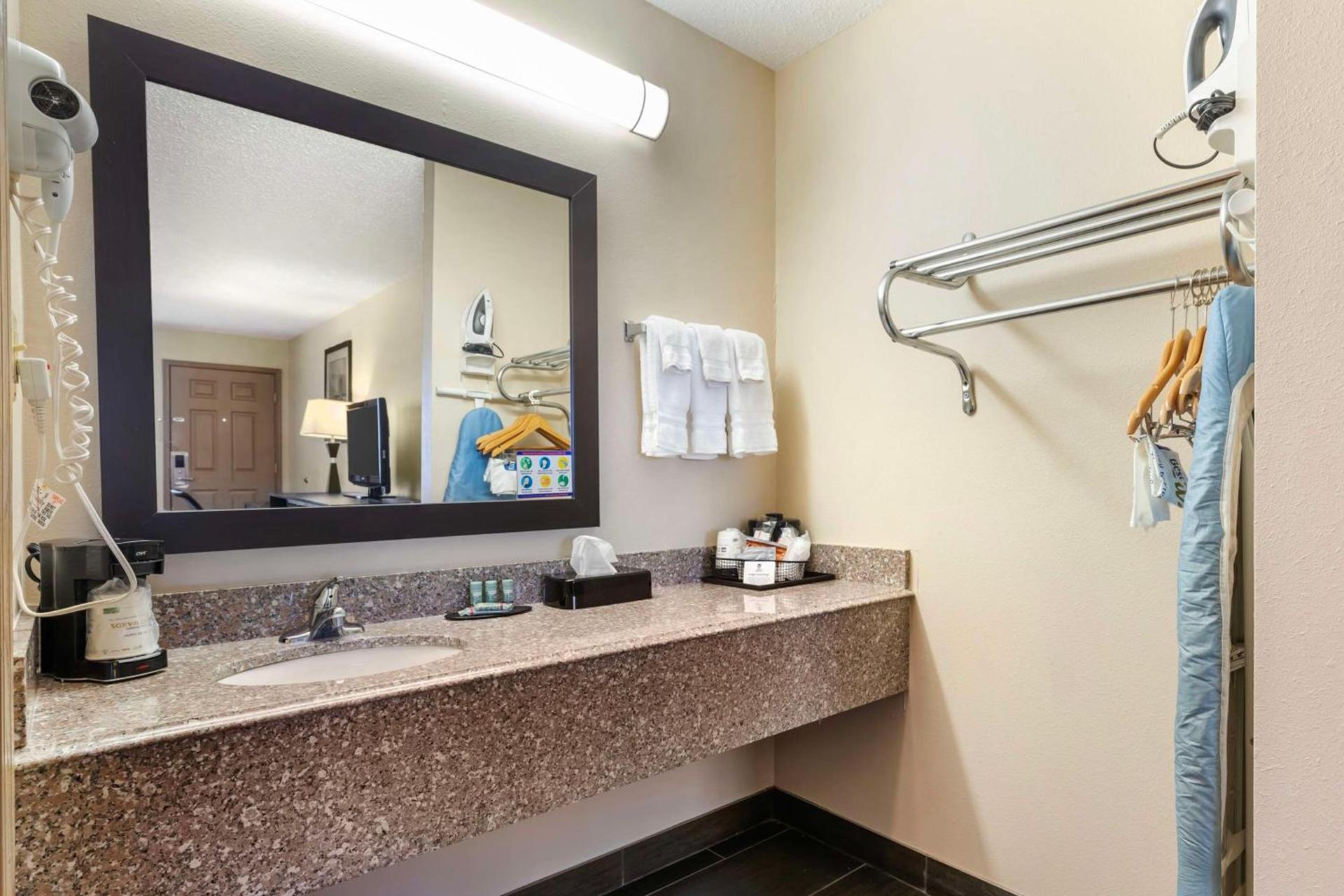 Best Western Van Buren Inn photo 18