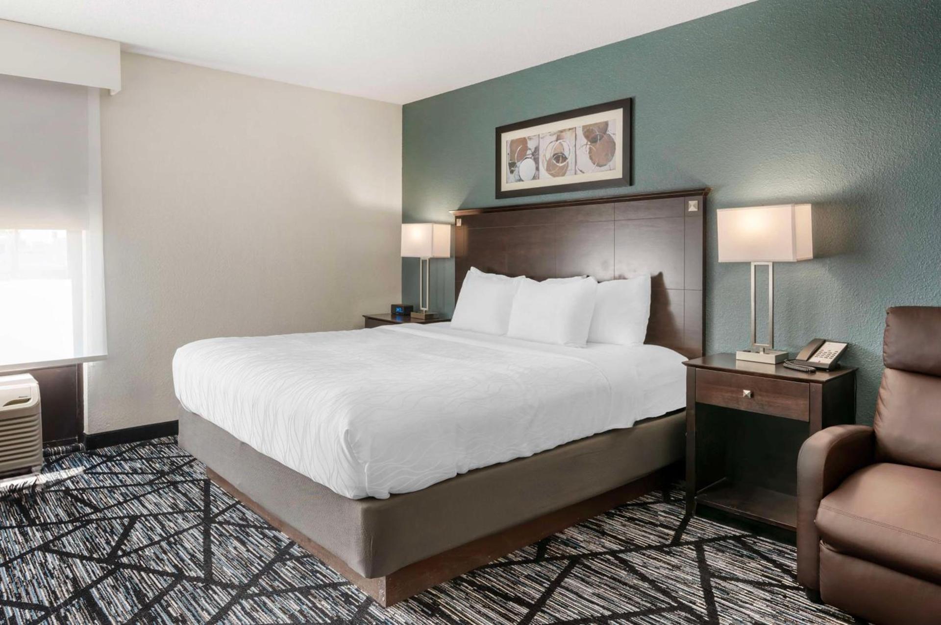 Best Western Plus Anderson photo 12