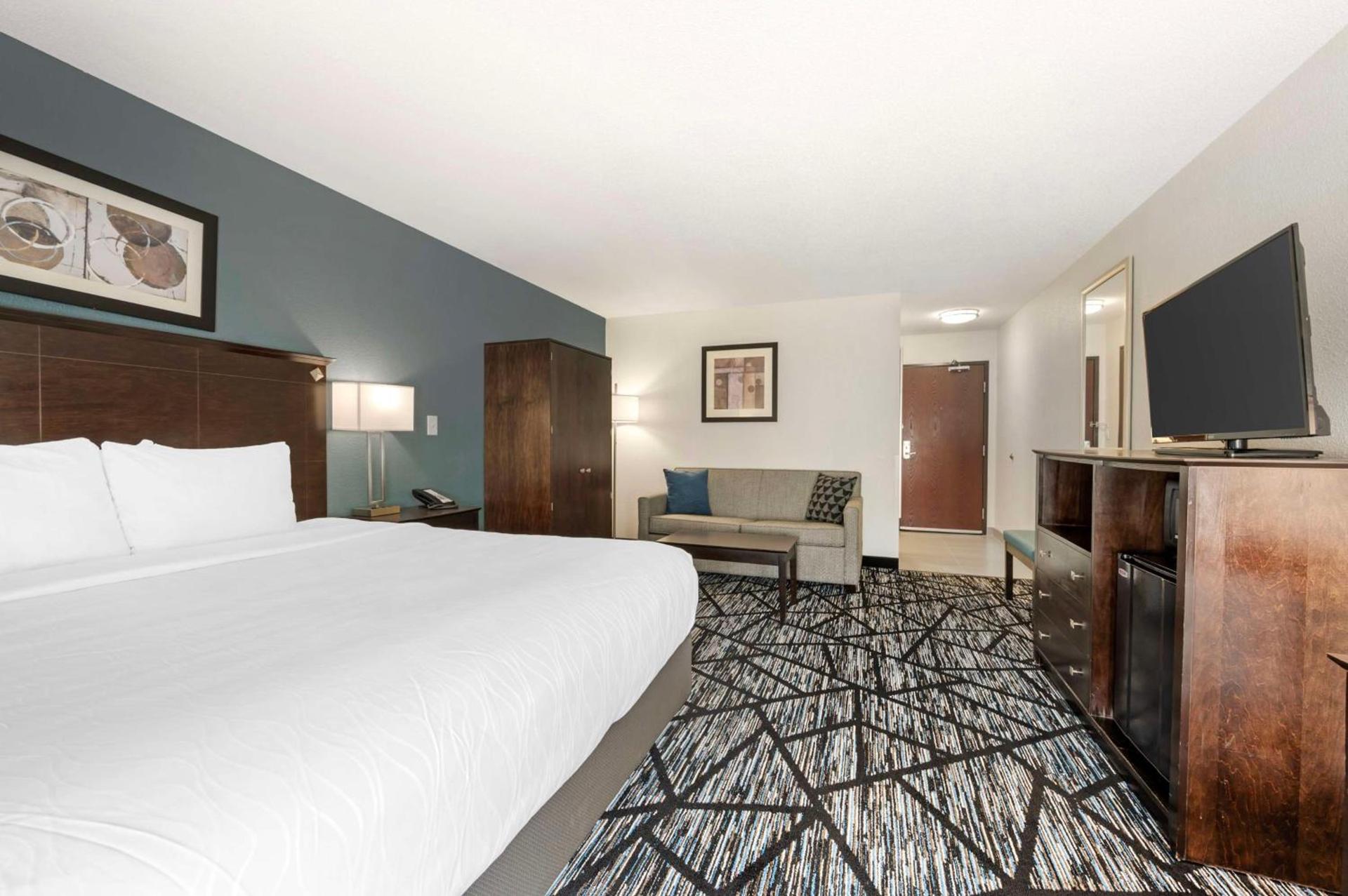 Best Western Plus Anderson photo 13