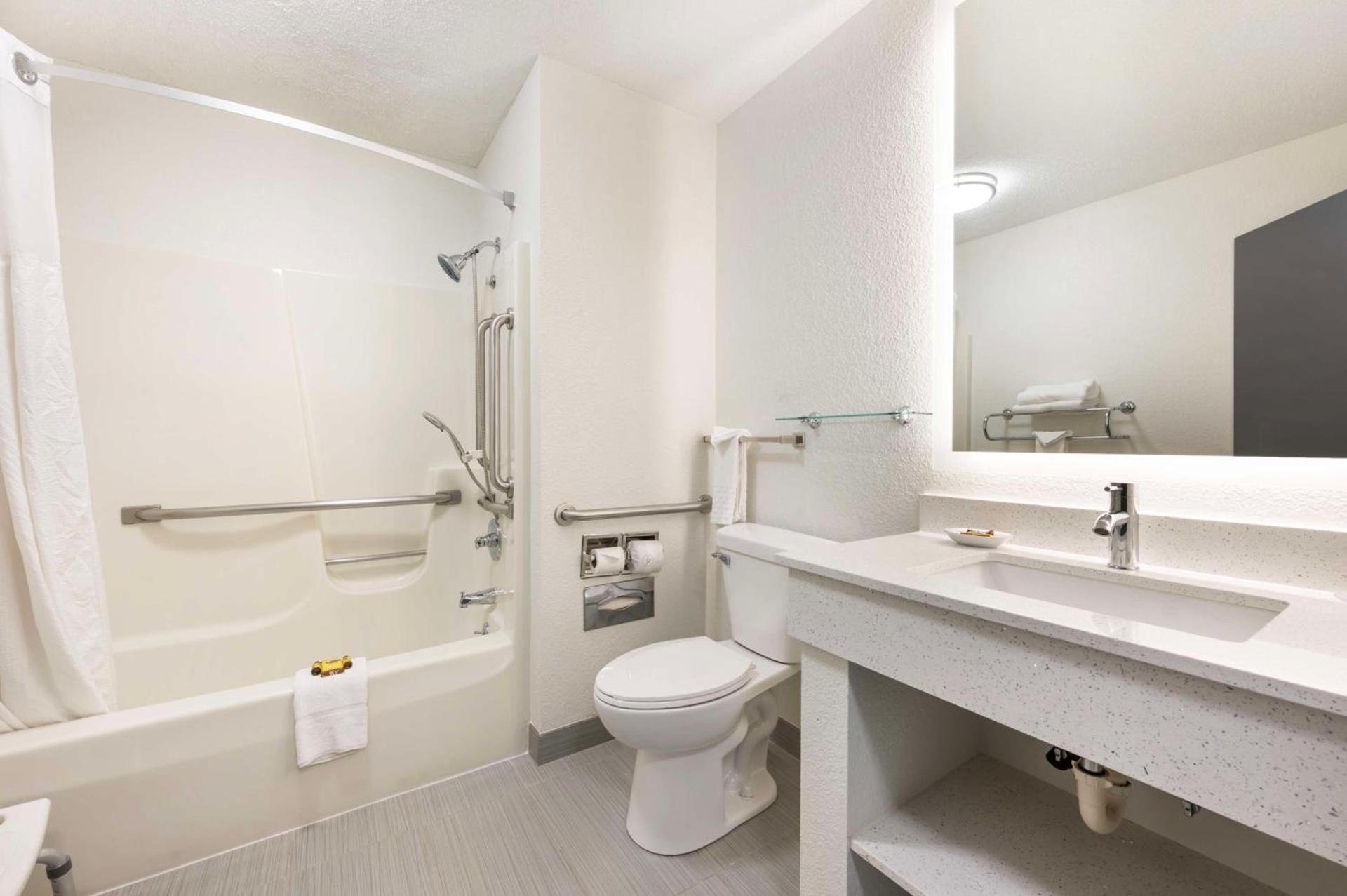 Best Western Plus Anderson photo 22