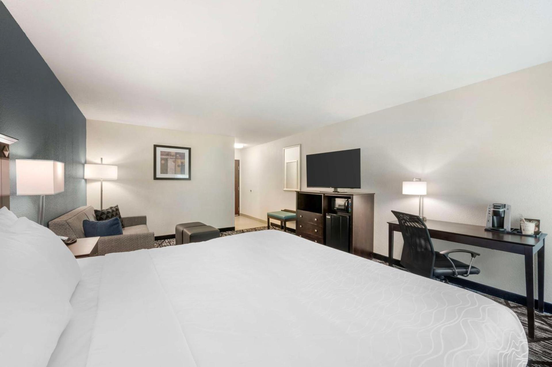 Best Western Plus Anderson photo 23