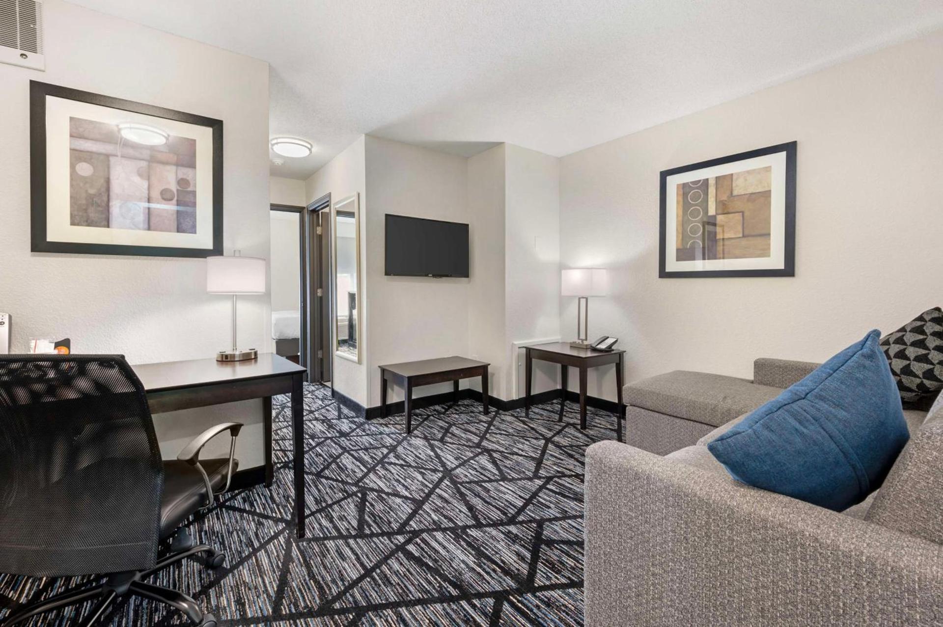Best Western Plus Anderson photo 35