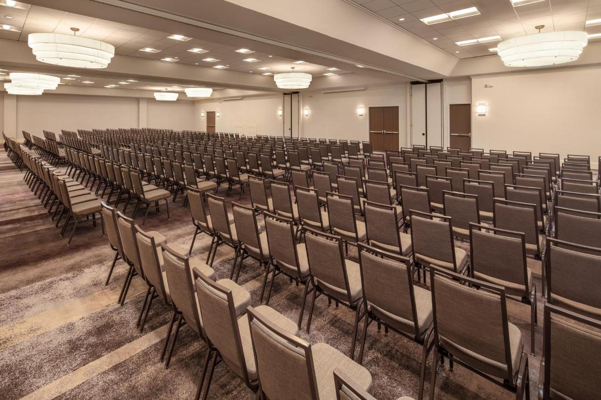 Crowne Plaza Dallas Market Ctr - Love Field, an IHG Hotel photo 36
