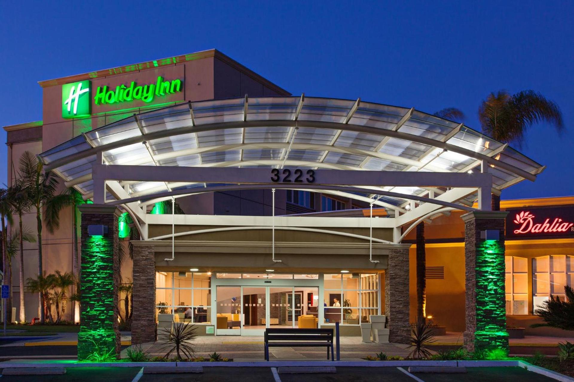 Holiday Inn West Covina, an IHG Hotel photo 35