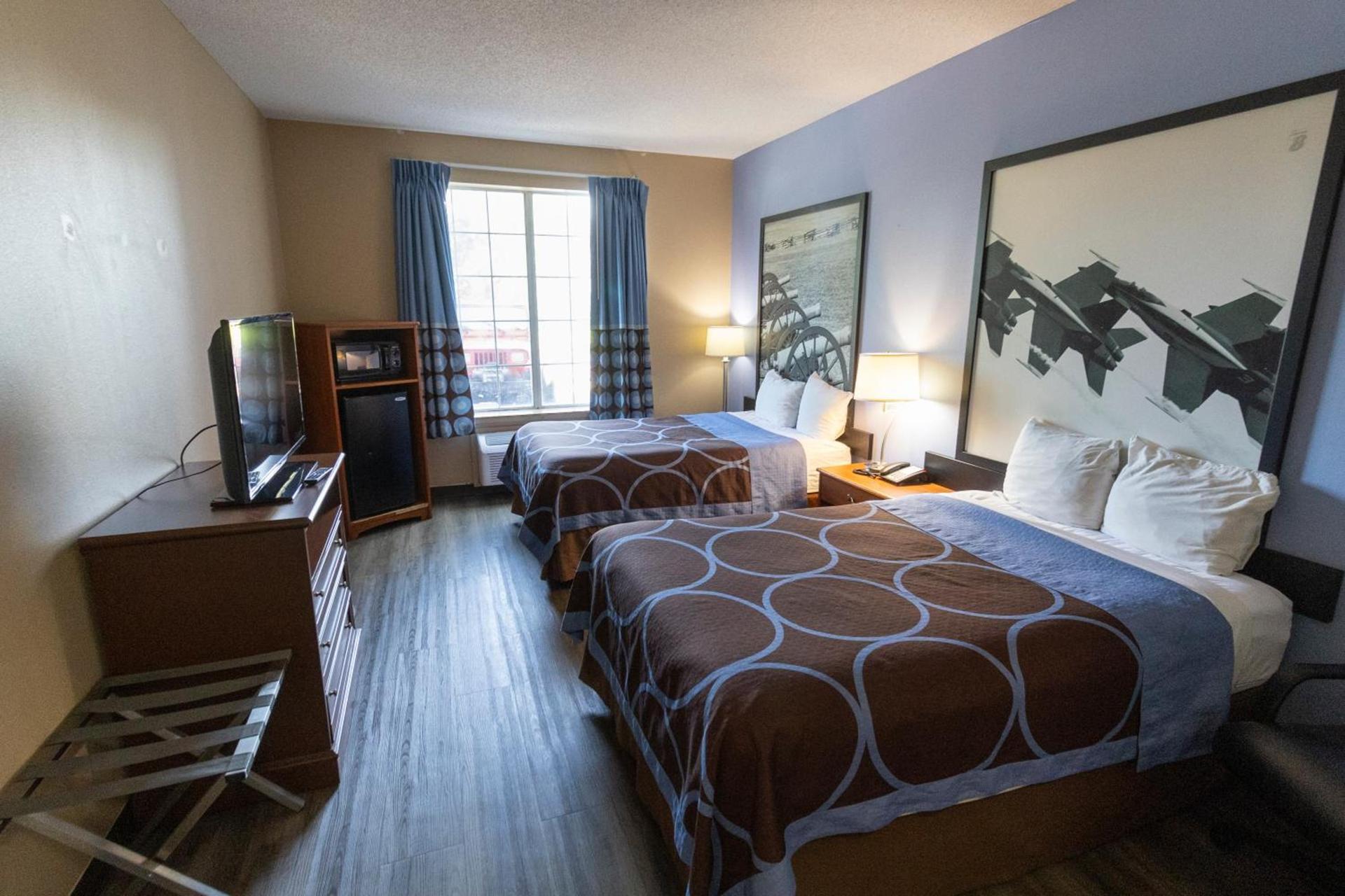 Super 8 by Wyndham Smithfield-Selma photo 30