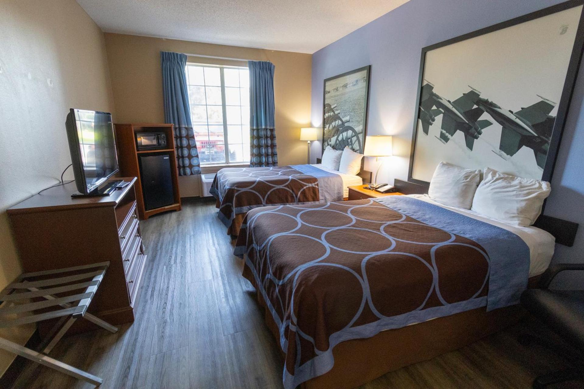 Super 8 by Wyndham Smithfield-Selma photo 47