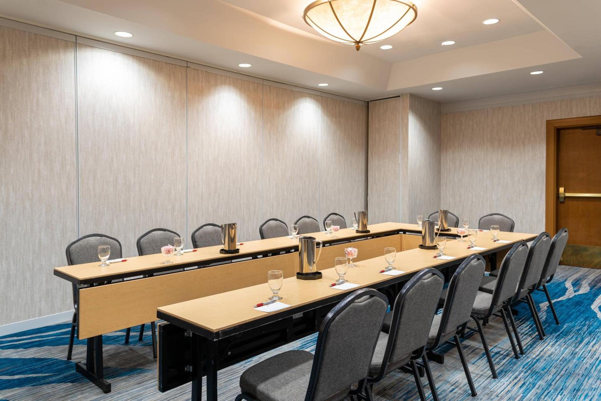 Courtyard by Marriott Chicago at Medical District-UIC photo 23