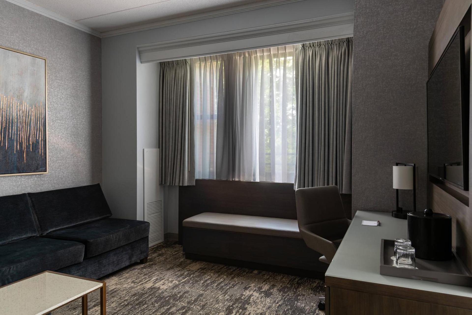 Courtyard by Marriott Chicago at Medical District-UIC photo 30