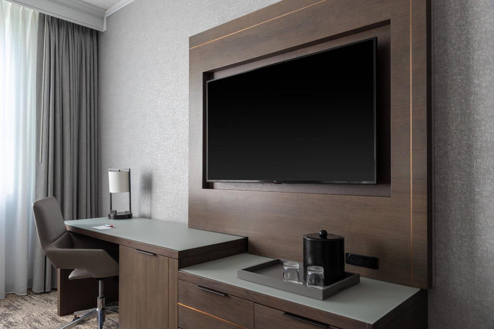 Courtyard by Marriott Chicago at Medical District-UIC photo 42