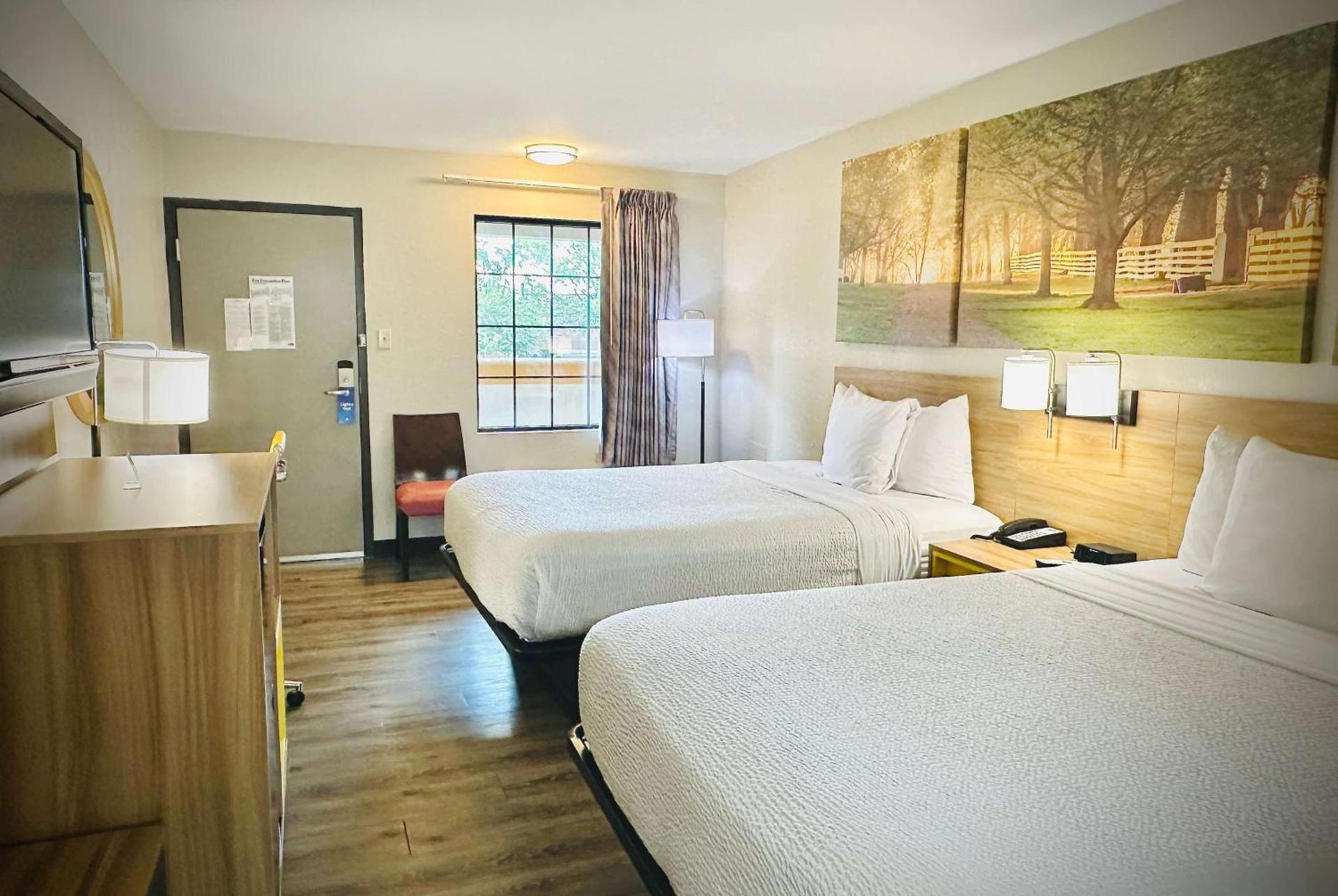Days Inn Alexandria by Wyndham photo 53