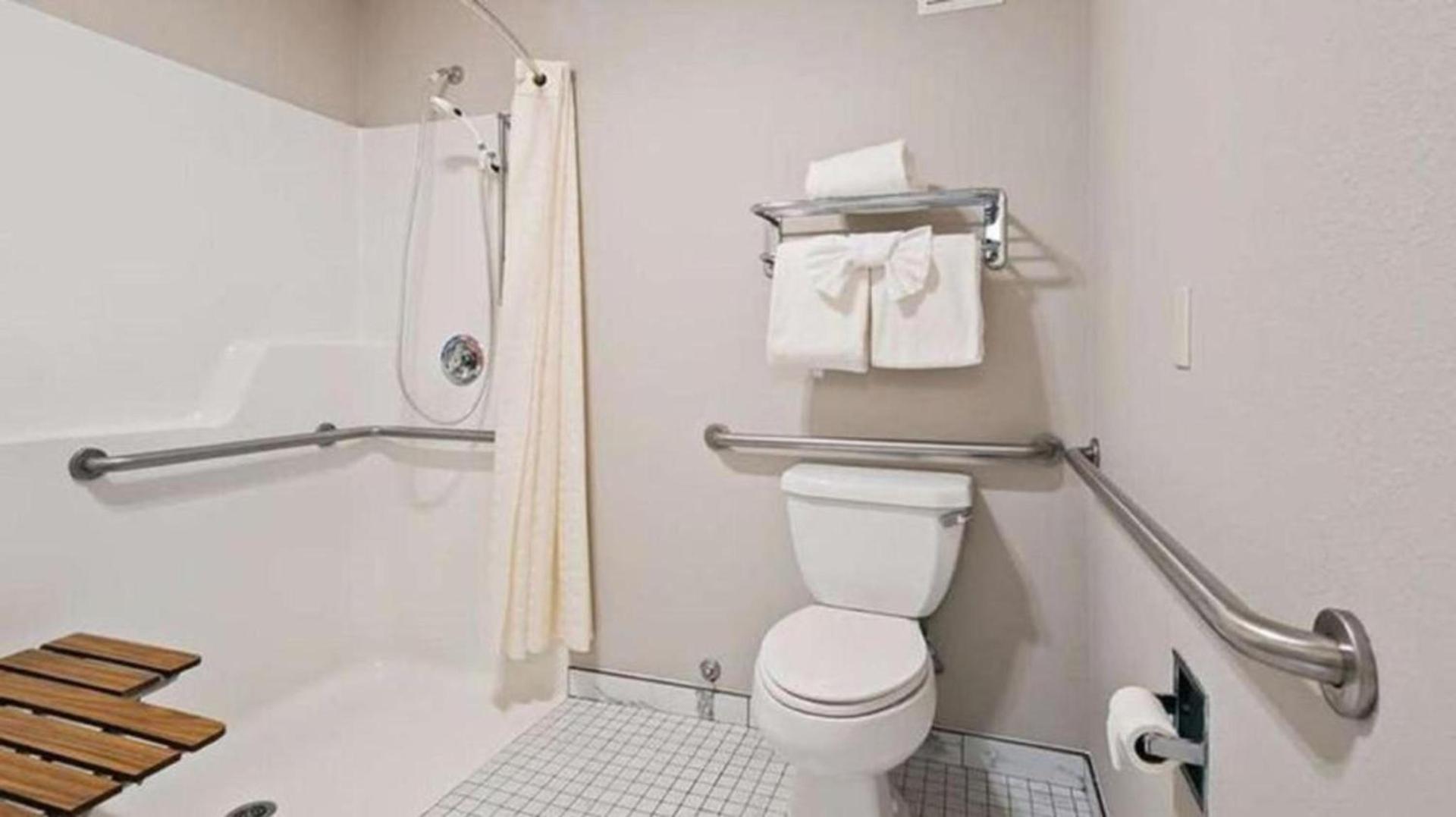 Lighthouse Suites Inn photo 42
