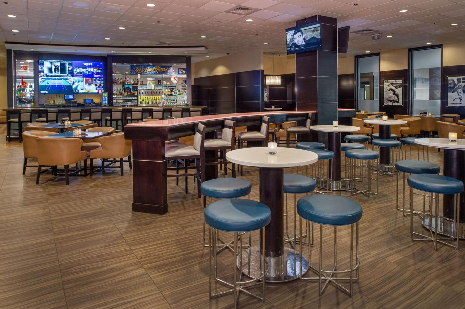 Hilton St. Louis at the Ballpark photo 14