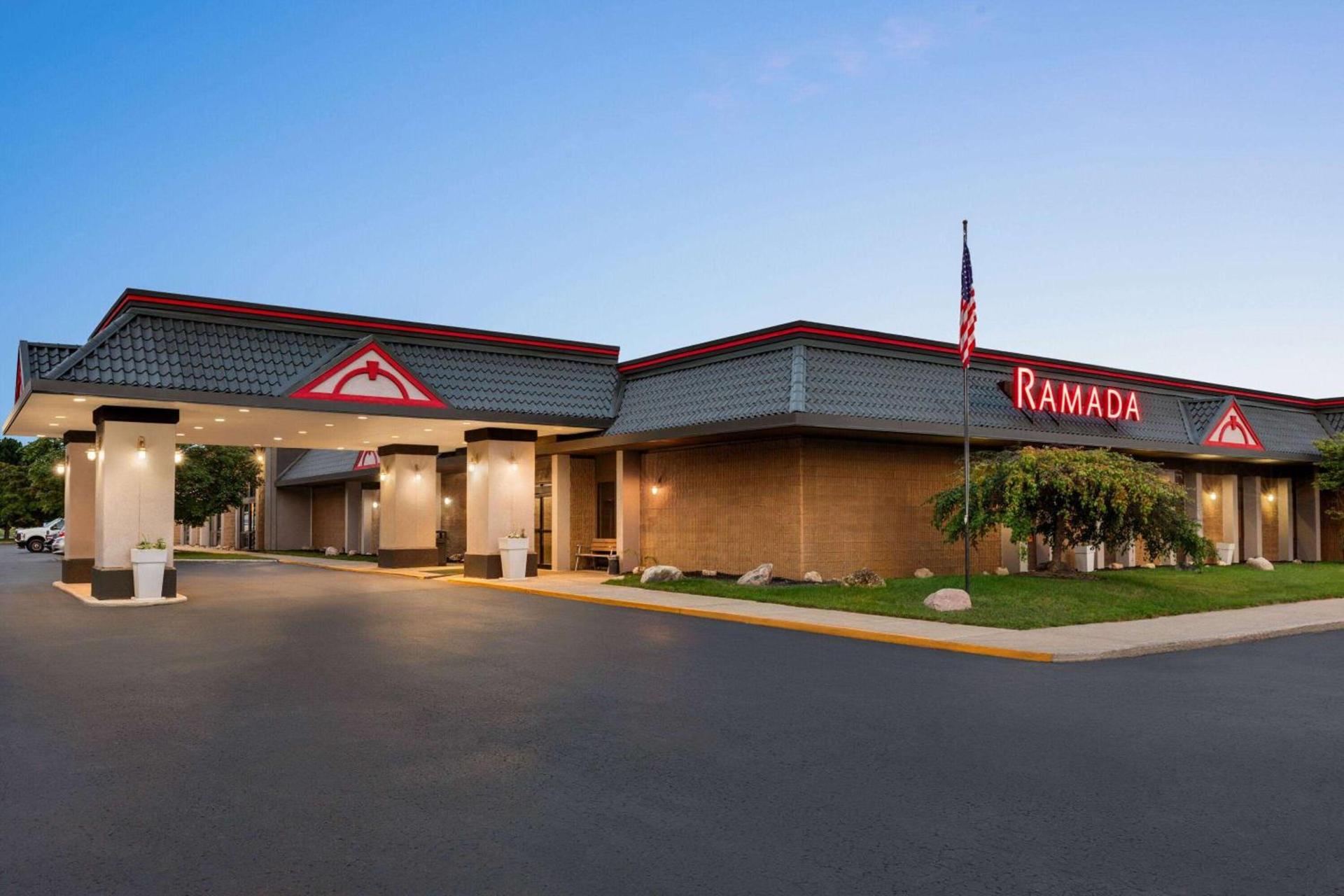Ramada by Wyndham Alpena photo 2