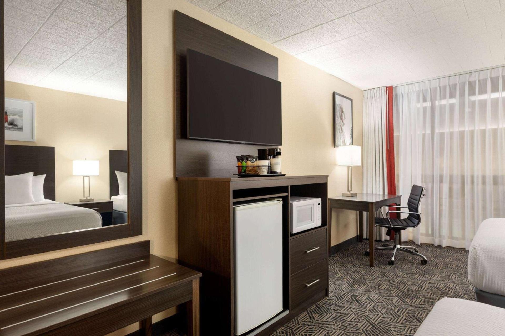 Ramada by Wyndham Alpena photo 20
