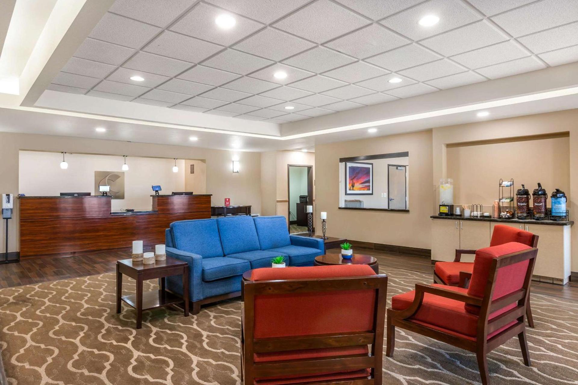 Comfort Inn and Suites Yuma I-8 photo 4