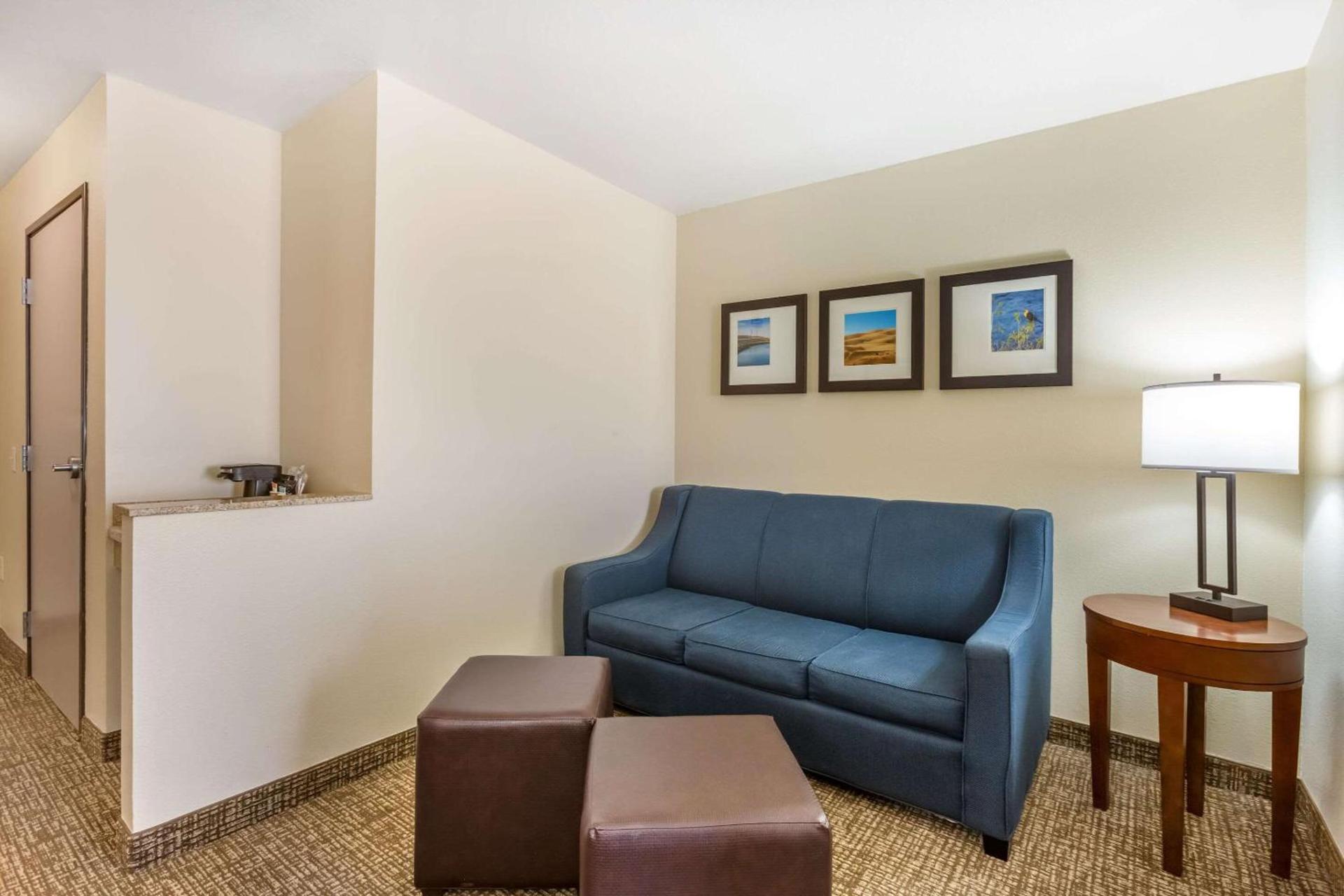 Comfort Inn and Suites Yuma I-8 photo 25