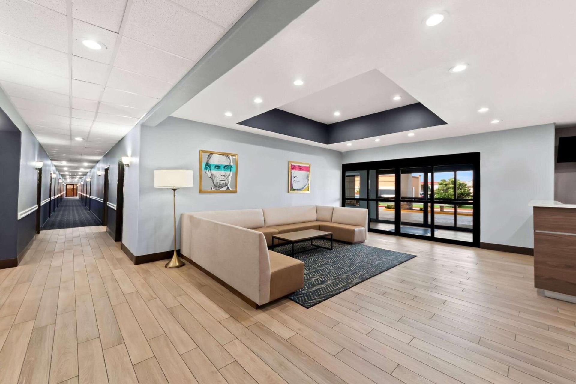AmericInn by Wyndham New Braunfels photo 8