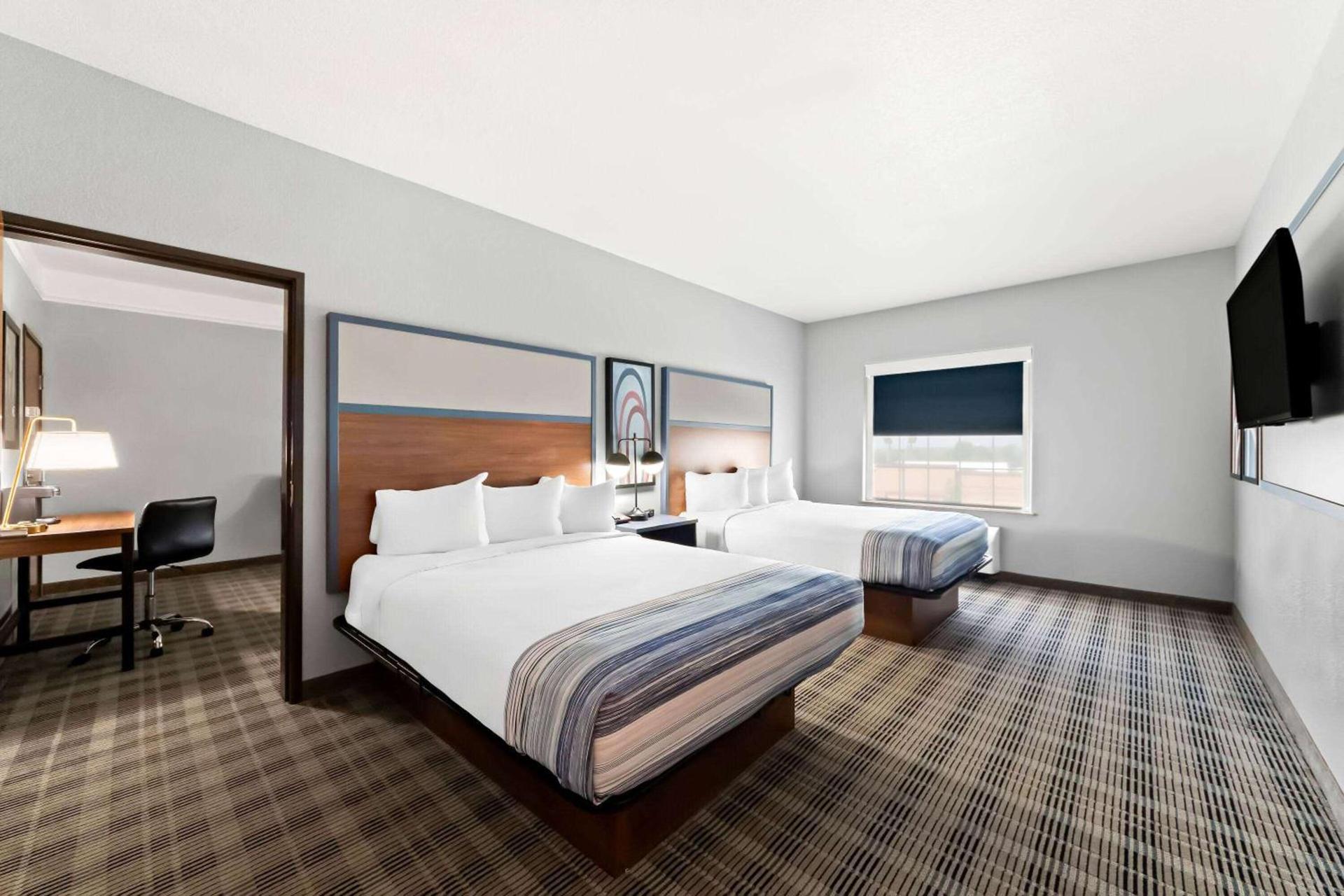 AmericInn by Wyndham New Braunfels photo 33
