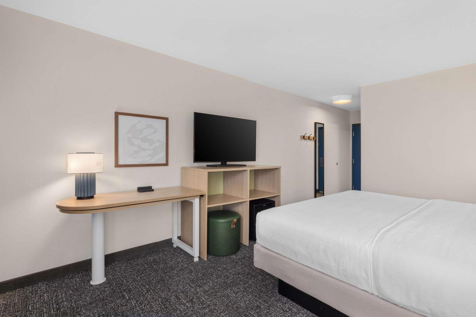 Spark By Hilton Fredericksburg Southpoint photo 27