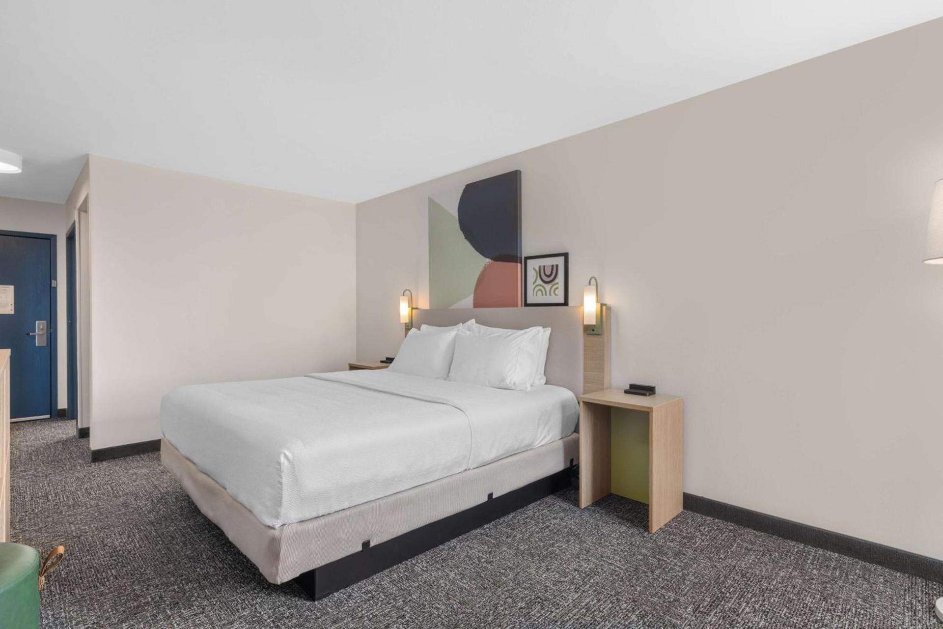 Spark By Hilton Fredericksburg Southpoint photo 30