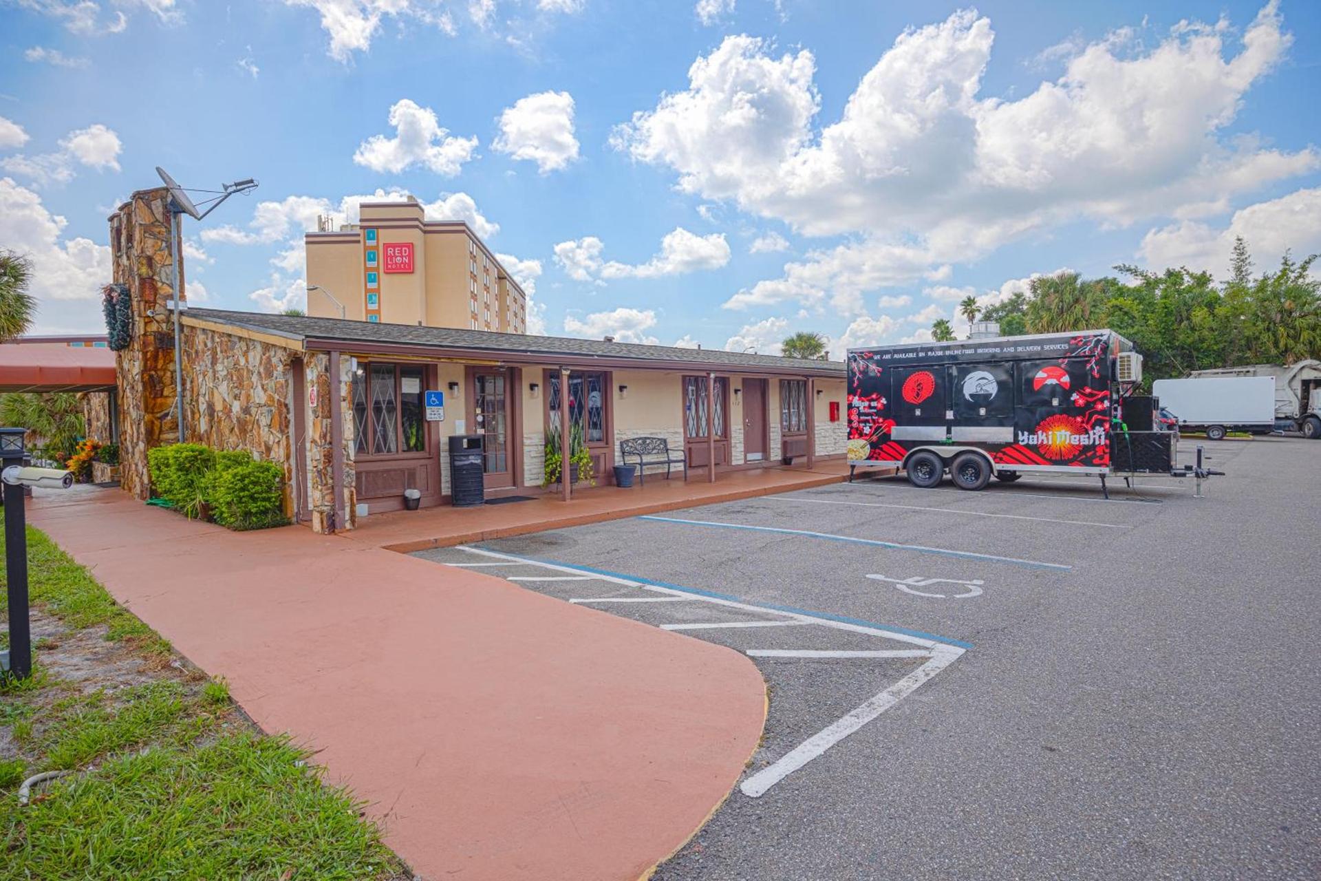 Liberty Inn and Suites - Affordable Extended stay with Weekly Specials at Kissimmee near Disney World photo 16