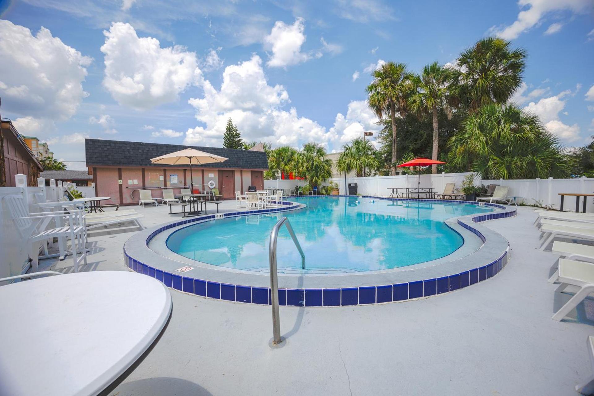 Liberty Inn and Suites - Affordable Extended stay with Weekly Specials at Kissimmee near Disney World photo 41